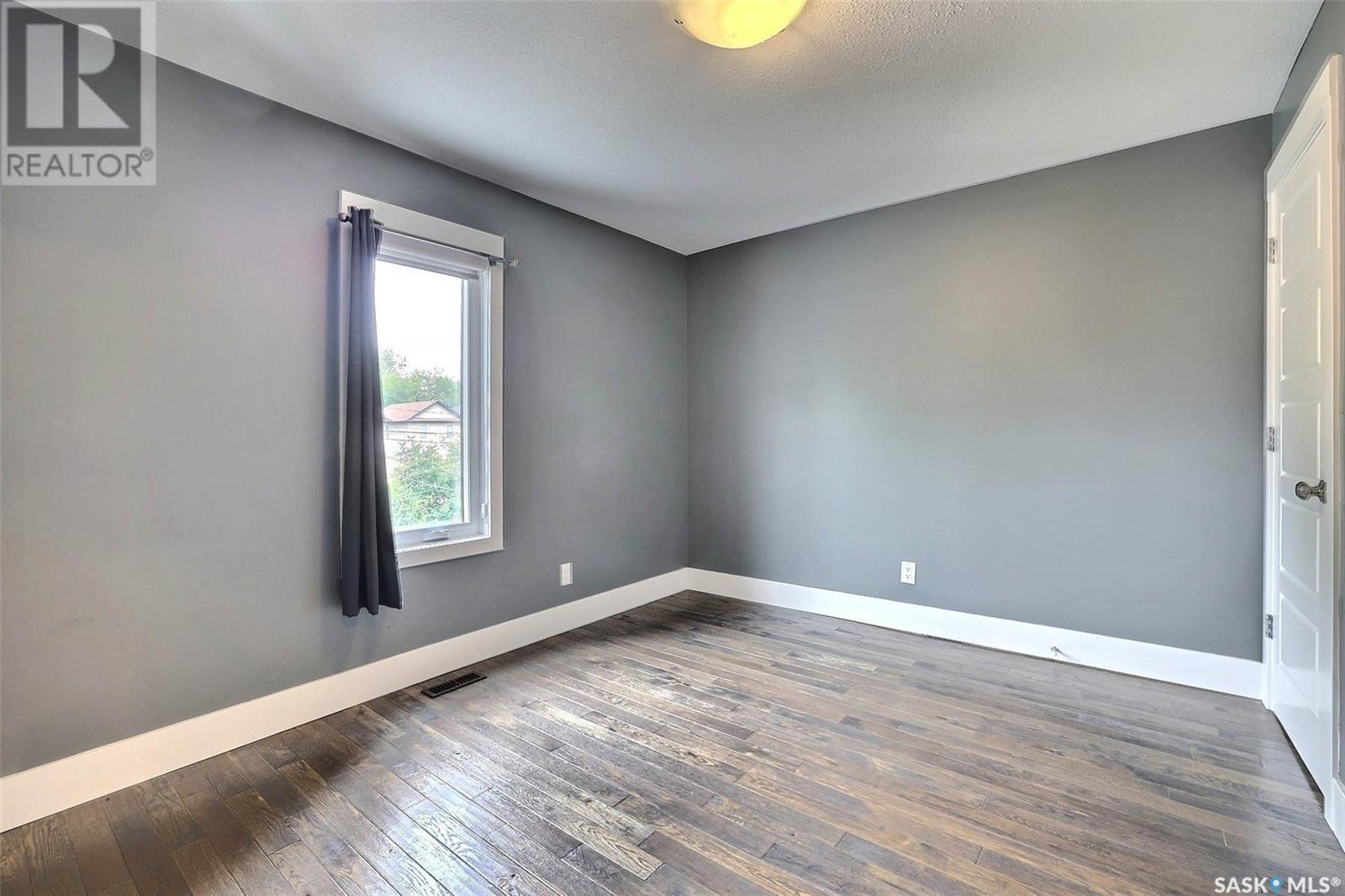 2248 Halifax Street, Regina, Saskatchewan  S4P 1V2 - Photo 10 - SK014134