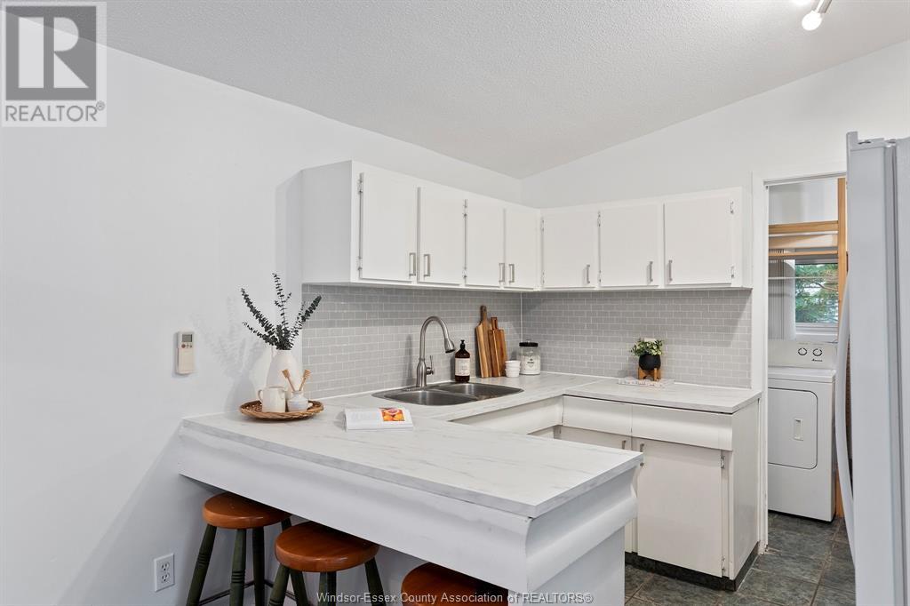 Property at 850 RIVERDALE AVENUE image 4