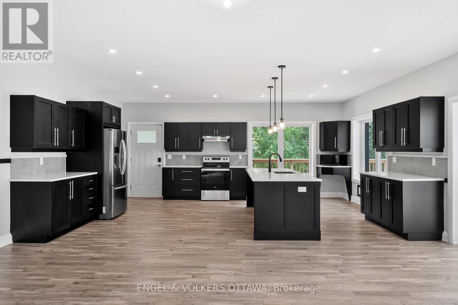 866 Bayview Drive, Ottawa, Ontario  K0A 3M0 - Photo 9 - X12314657