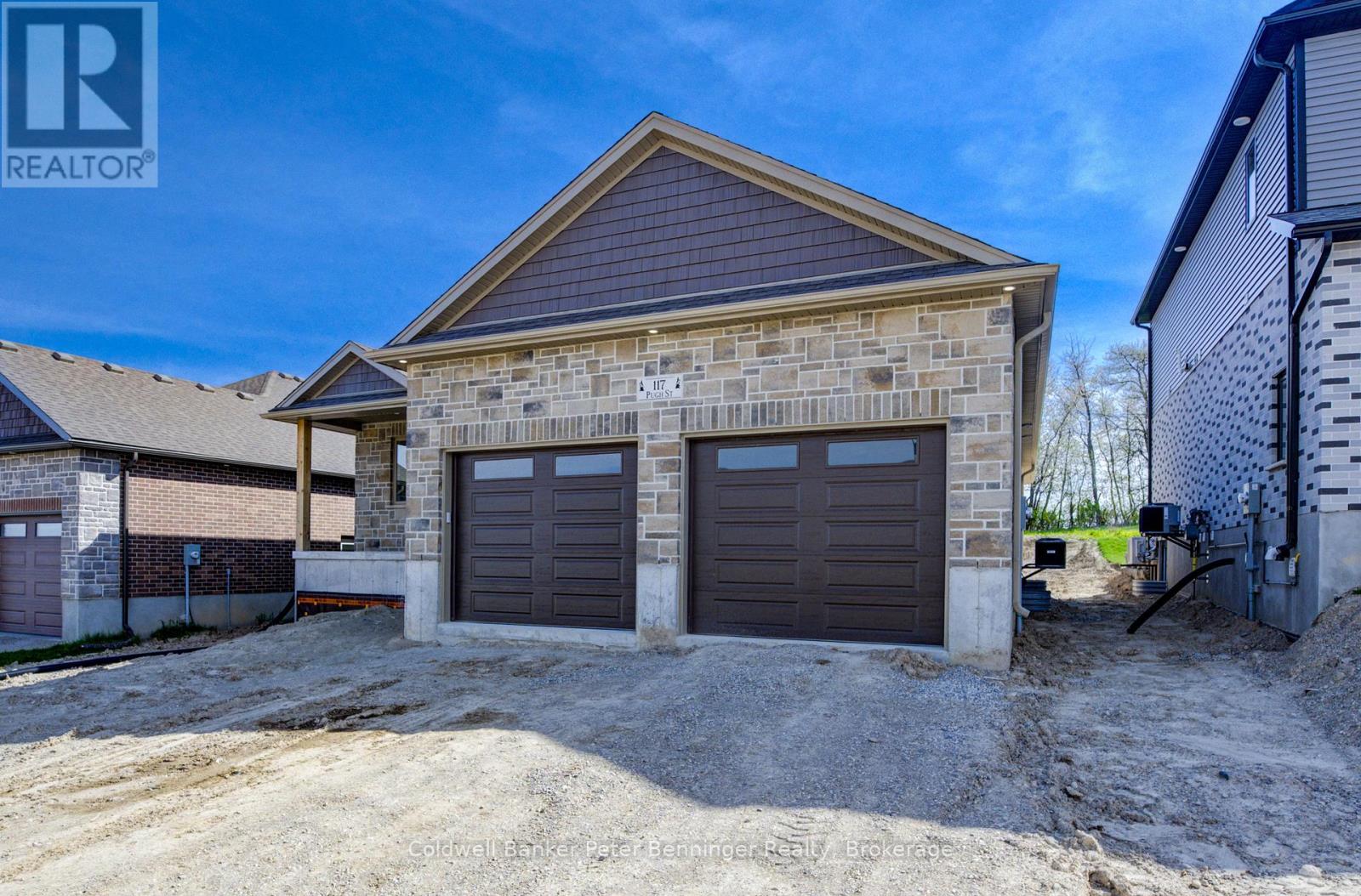 117 Pugh Street, Perth East, Ontario  N0K 1M0 - Photo 3 - X12166048