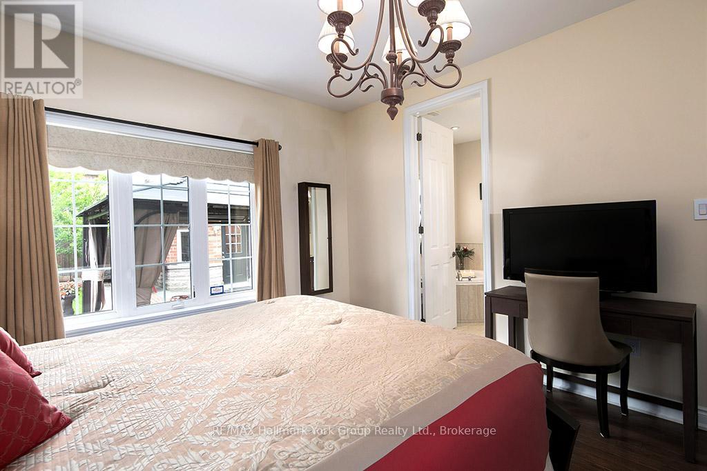 1166 Gina Street, Innisfil, Ontario  L9S 4Z3 - Photo 29 - N12314627