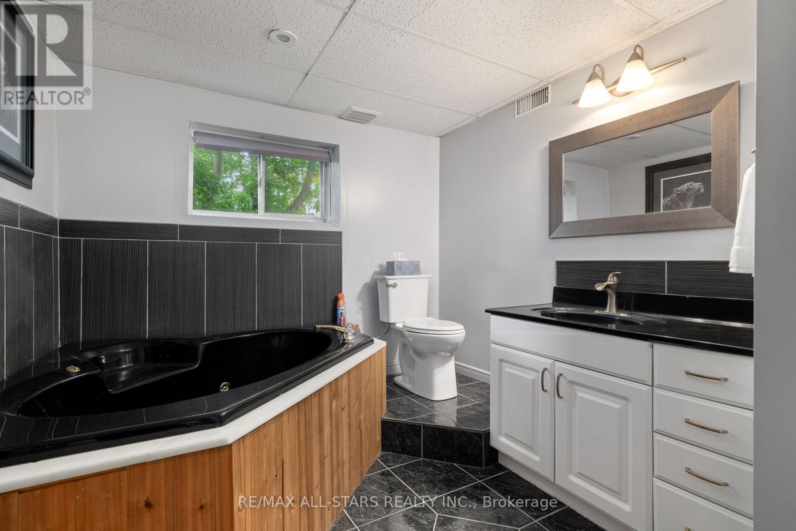 16 Fire Route 122, Trent Lakes, Ontario  K0M 1A0 - Photo 35 - X12314661