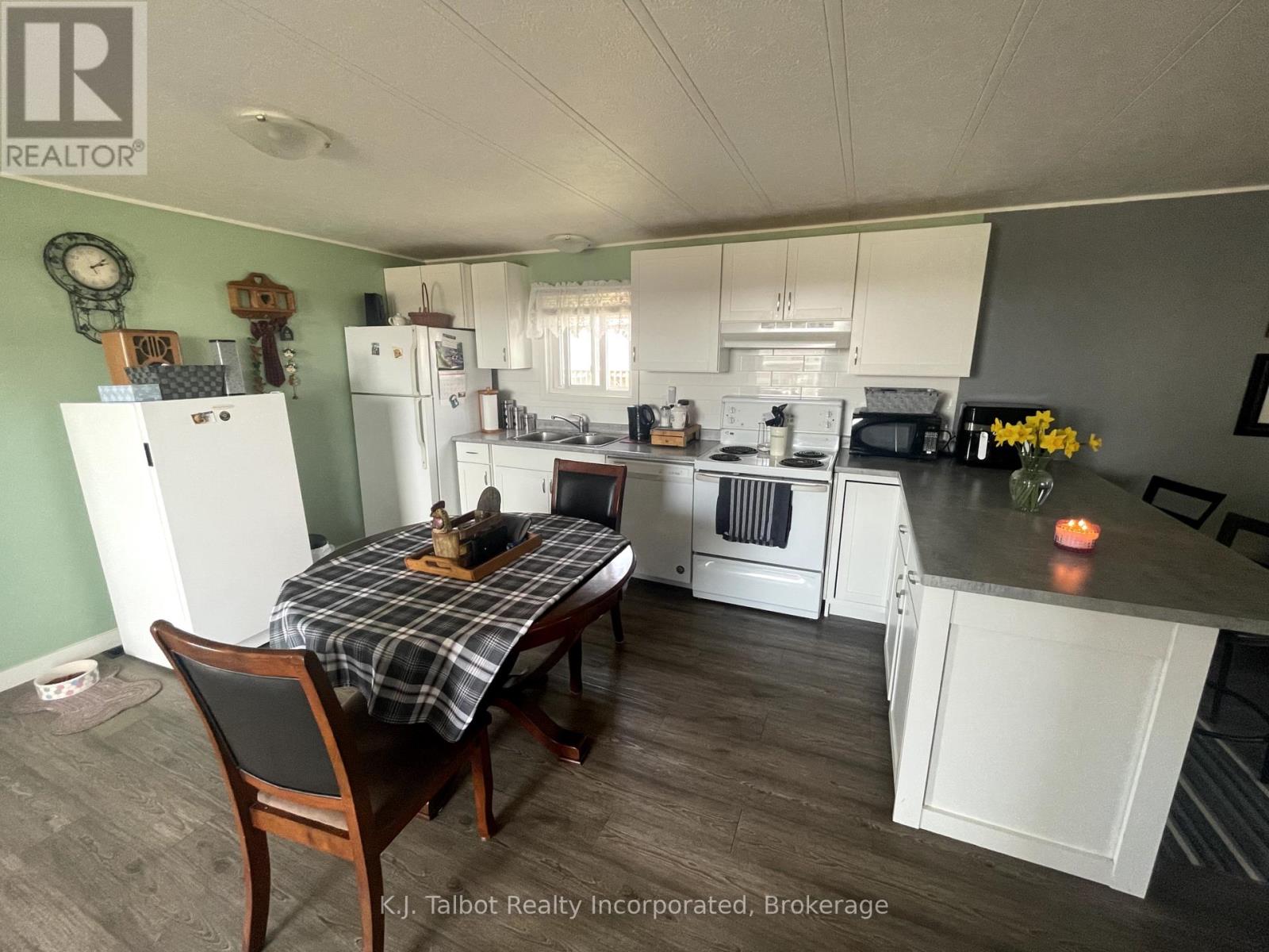 27 Cranberry Drive, Ashfield-Colborne-Wawanosh, Ontario  N7A 3Y3 - Photo 16 - X12314689