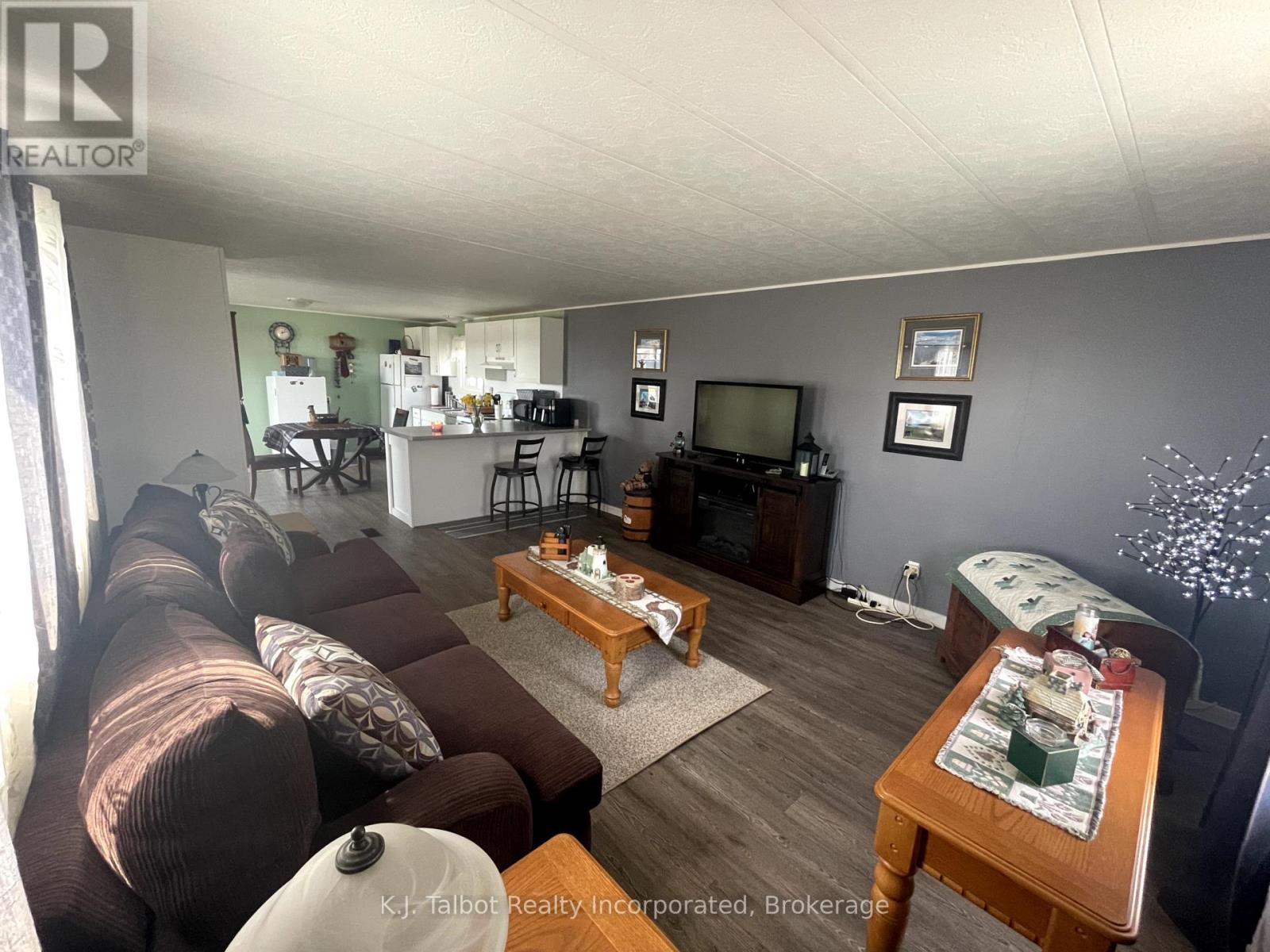 27 Cranberry Drive, Ashfield-Colborne-Wawanosh, Ontario  N7A 3Y3 - Photo 19 - X12314689