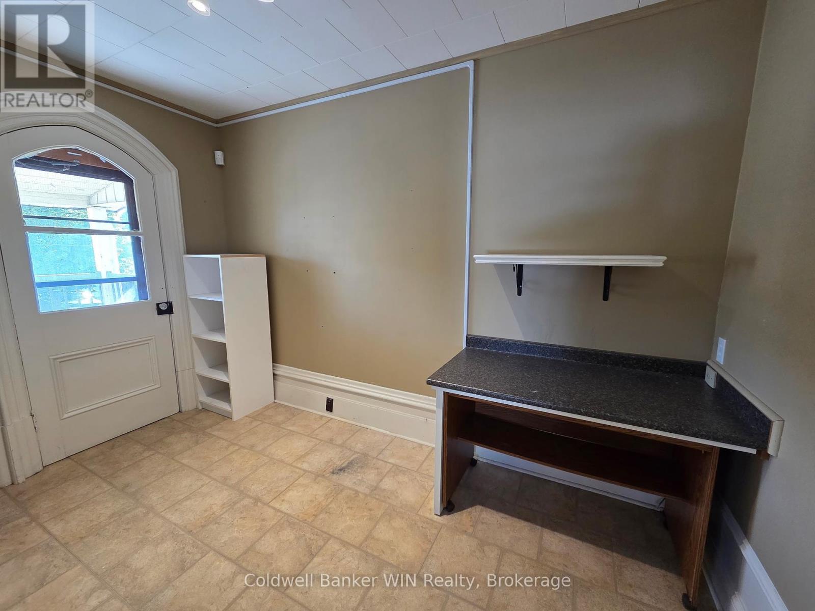135 Fergus Street S, Wellington North, Ontario  N0G 2L2 - Photo 21 - X12314730