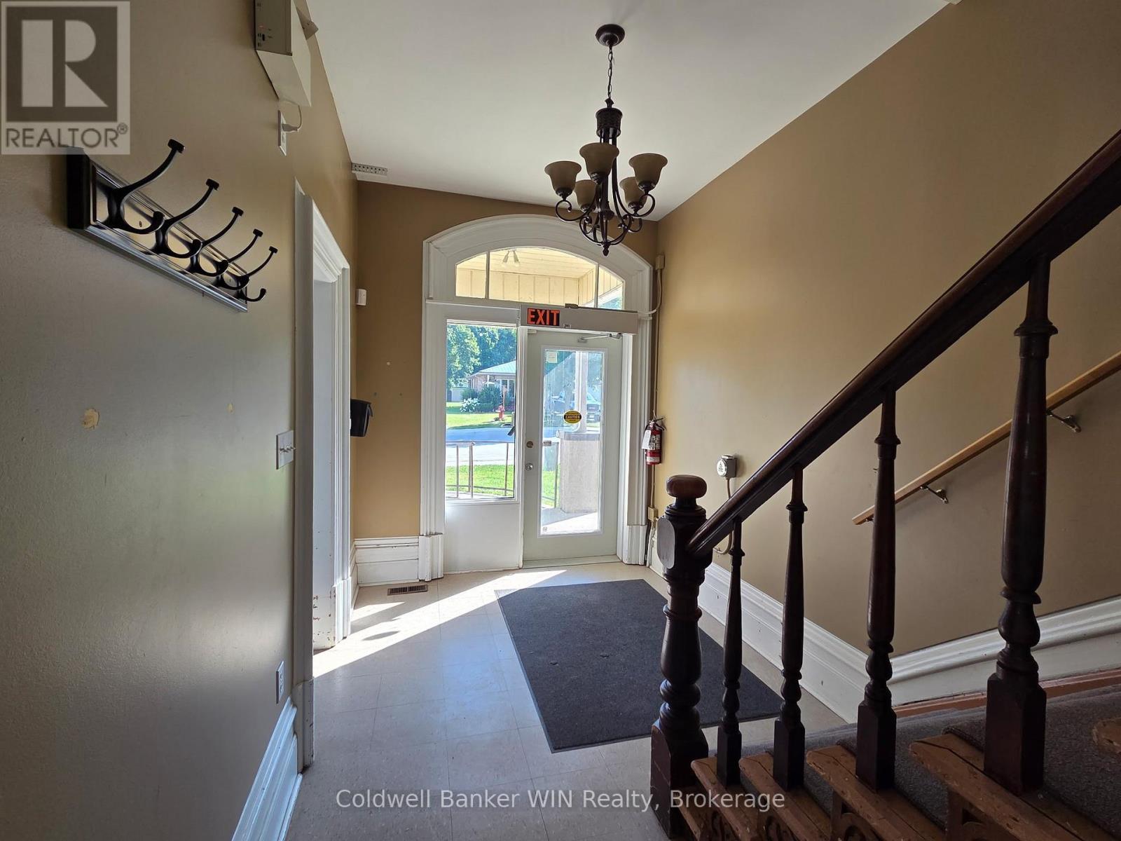 135 Fergus Street S, Wellington North, Ontario  N0G 2L2 - Photo 5 - X12314730