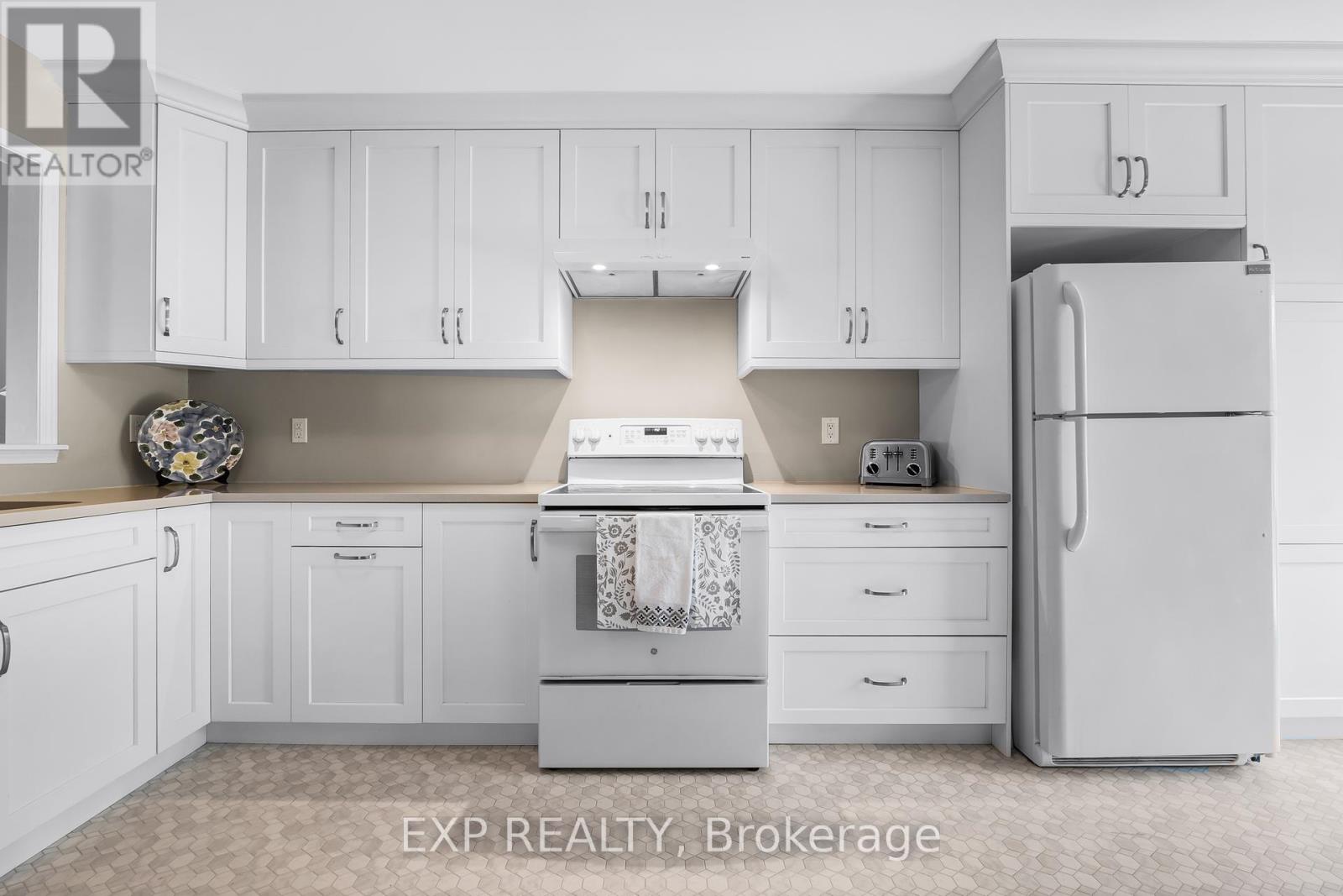 229 Carroll Crescent, Cobourg, Ontario  K9A 5P8 - Photo 14 - X12314517