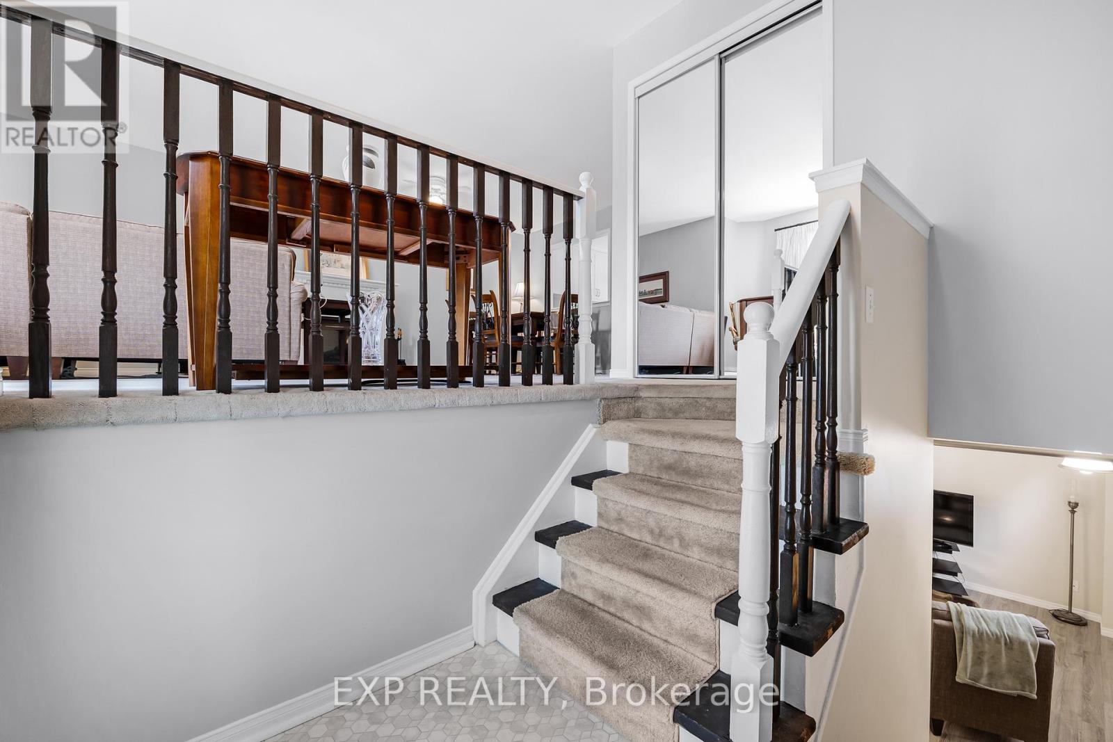 229 Carroll Crescent, Cobourg, Ontario  K9A 5P8 - Photo 4 - X12314517