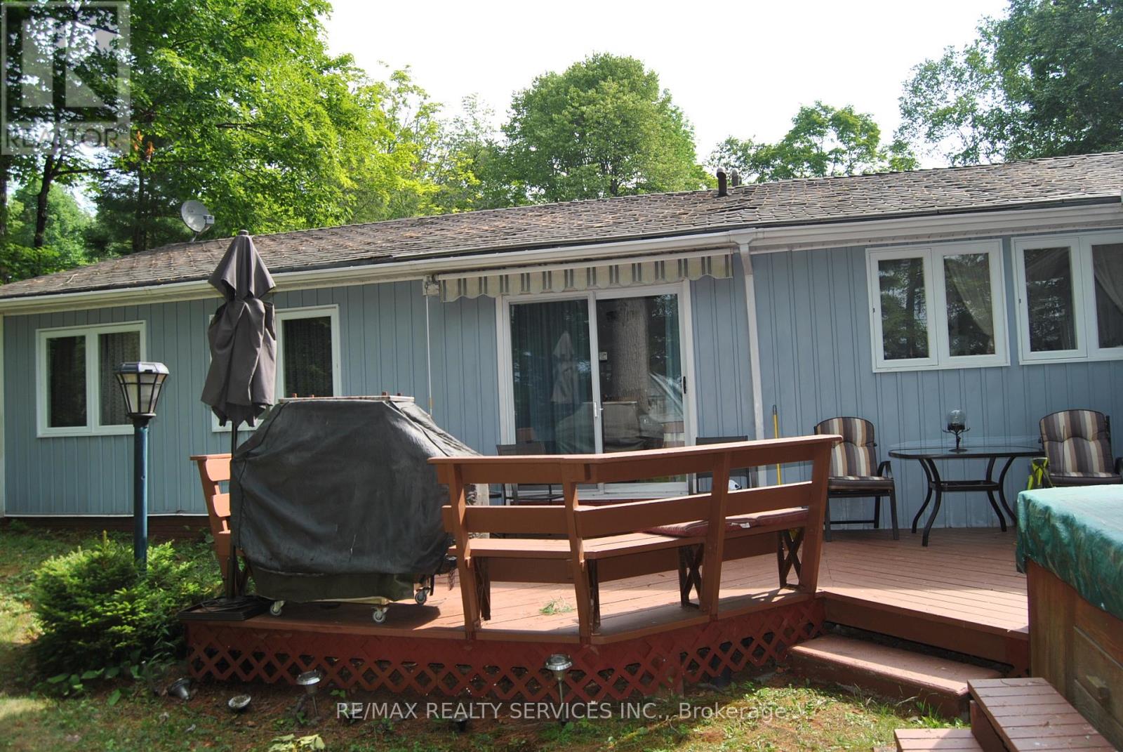 1102 Lakeshore Drive S, Bracebridge (Oakley), Ontario  P1L 1X3 - Photo 18 - X12314539