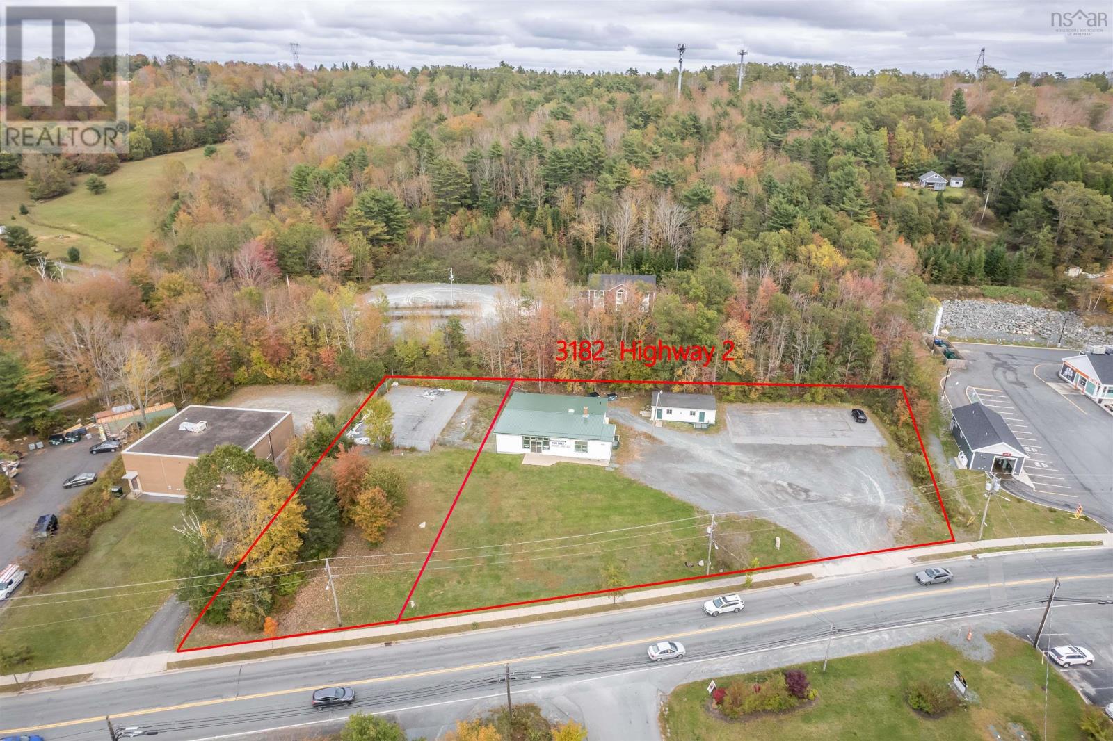 3182 Highway 2, Fall River, Nova Scotia  B2T 1J5 - Photo 1 - 202500989