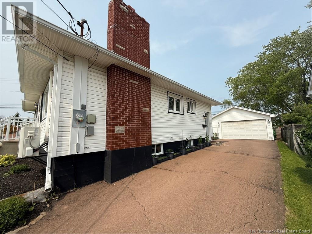 Property at 85 Ninth Street image 4