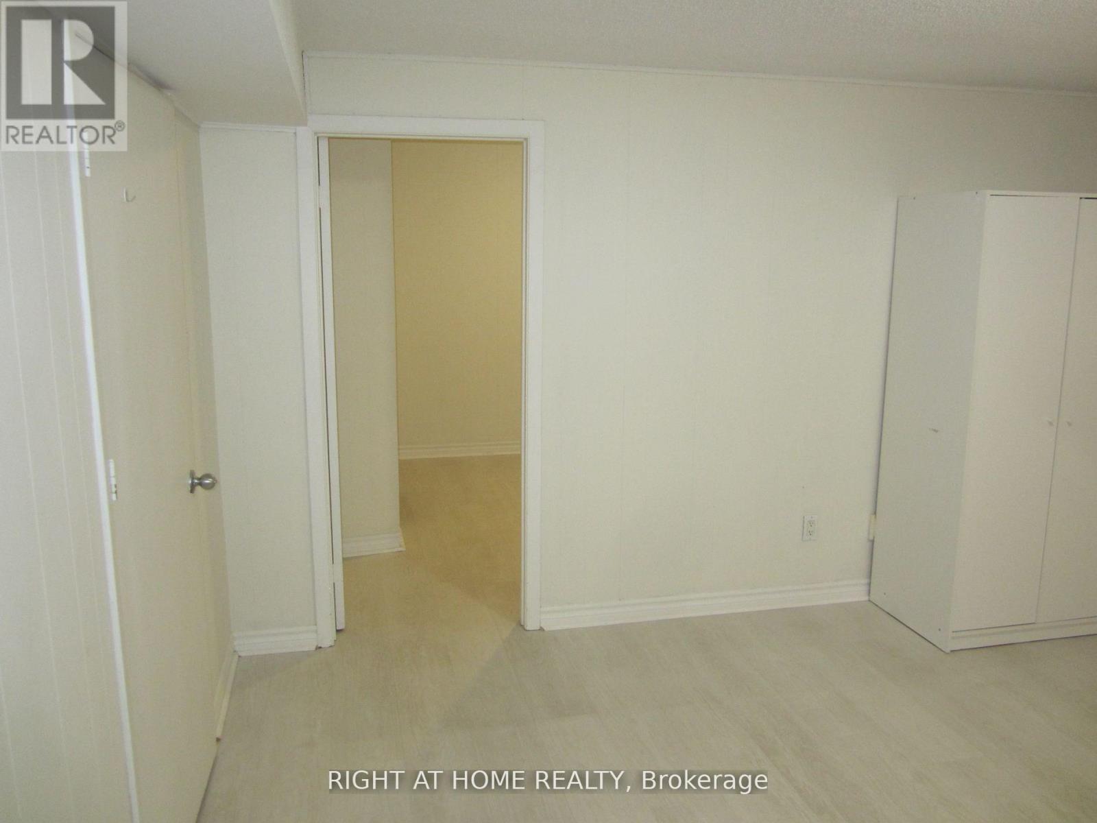 Bsmnt - 289 Churchill Avenue, Toronto, Ontario  M2R 1E5 - Photo 6 - C12181111