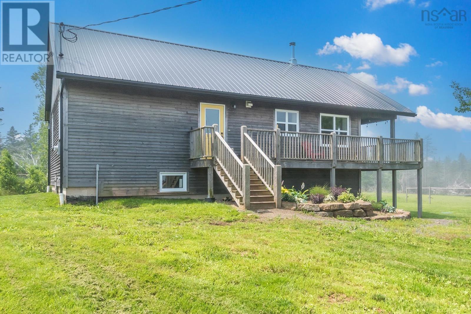 1499 Nollette Beckwith Road, Victoria Harbour, Nova Scotia  B0P 1E0 - Photo 2 - 202519055