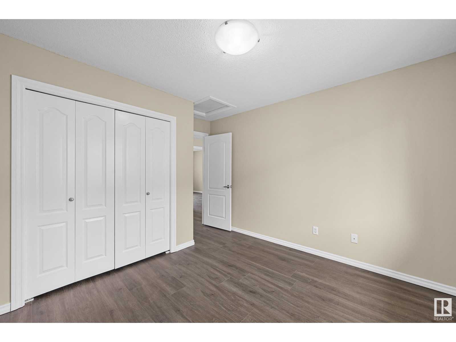 11544 11 Av Sw, Edmonton, Alberta  T6W 1W8 - Photo 18 - E4450281