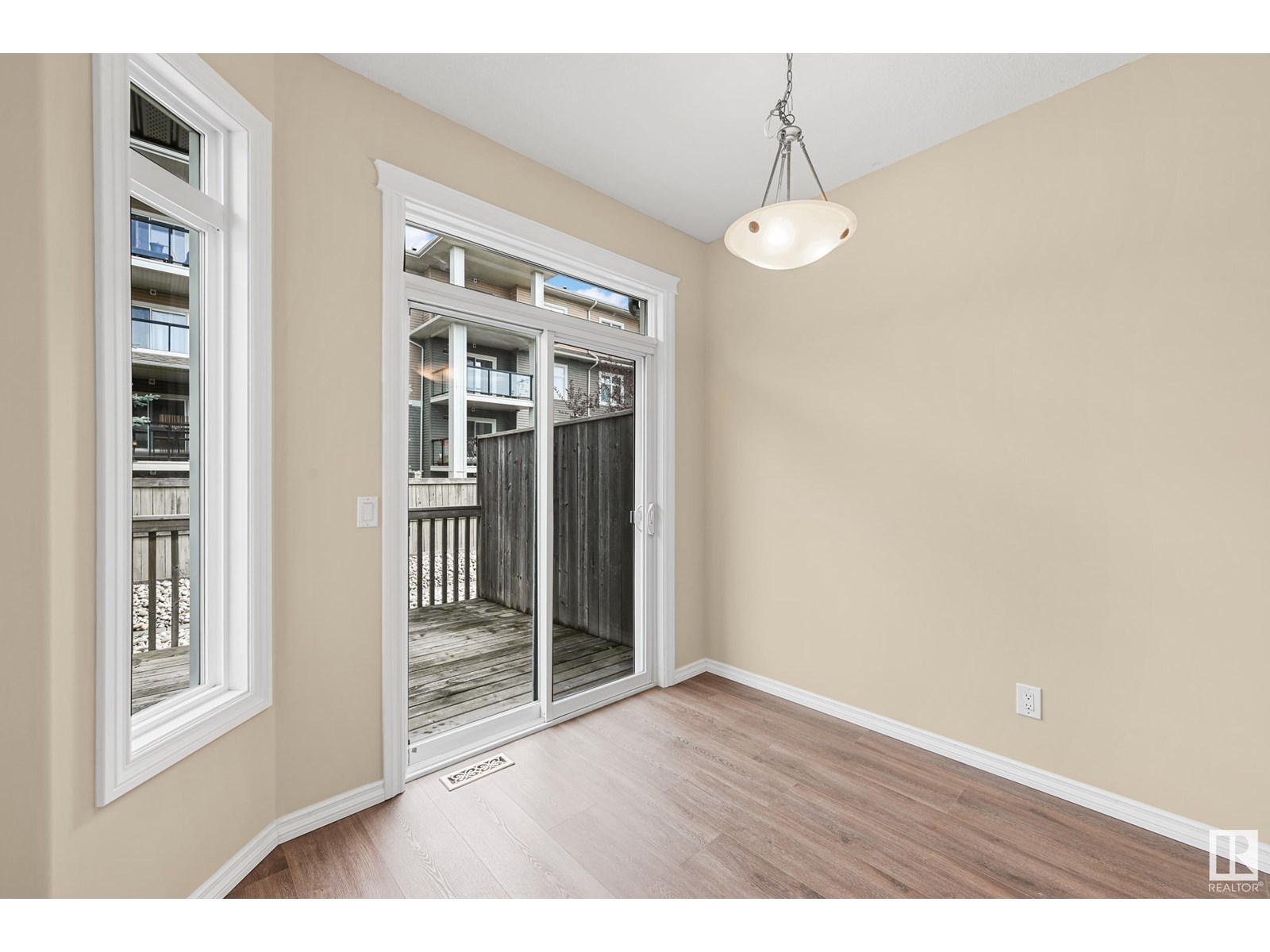 11544 11 Av Sw, Edmonton, Alberta  T6W 1W8 - Photo 8 - E4450281