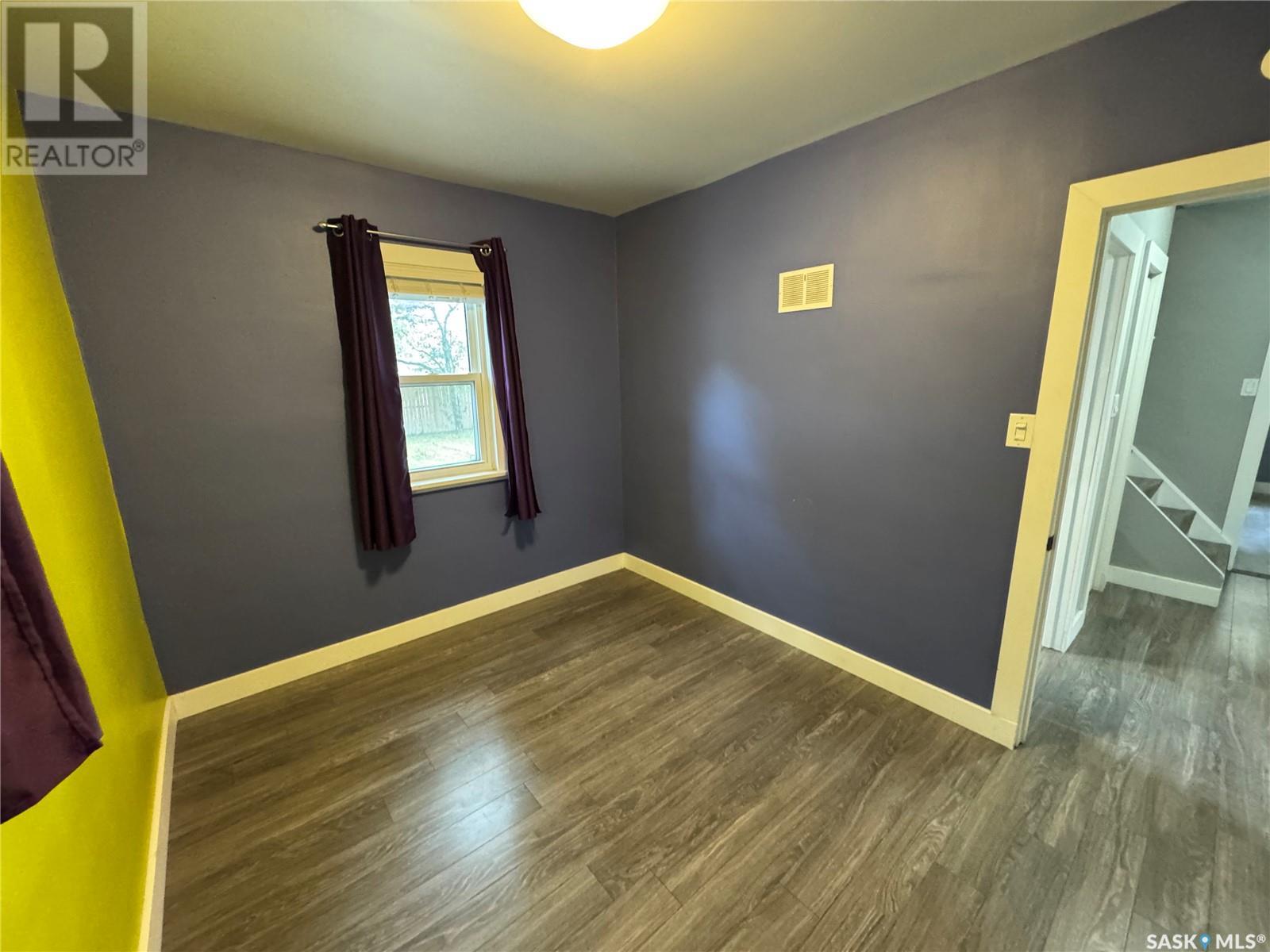 439 Qu'appelle Street, Weyburn, Saskatchewan  S4H 0R3 - Photo 10 - SK014155