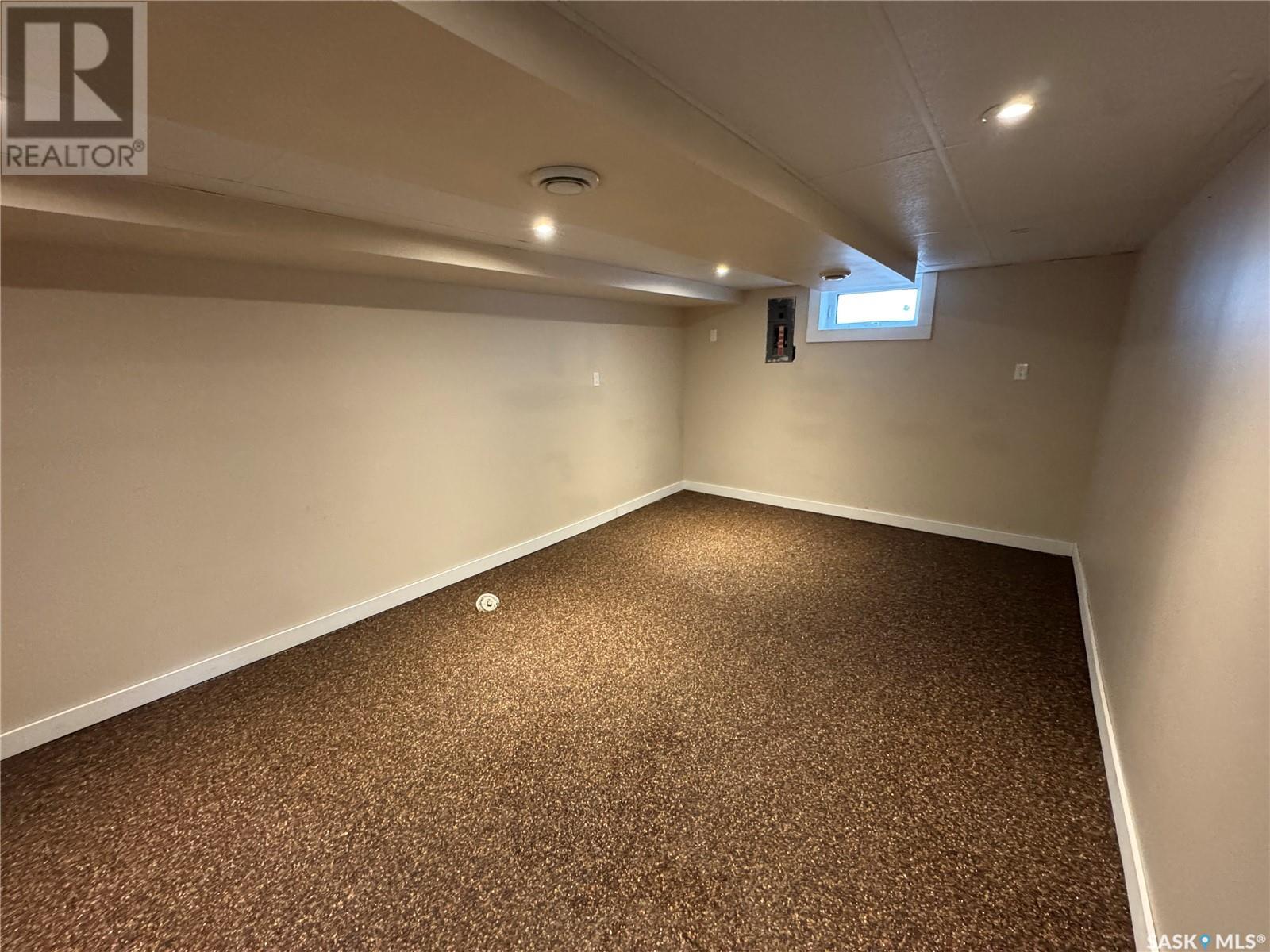 439 Qu'appelle Street, Weyburn, Saskatchewan  S4H 0R3 - Photo 15 - SK014155