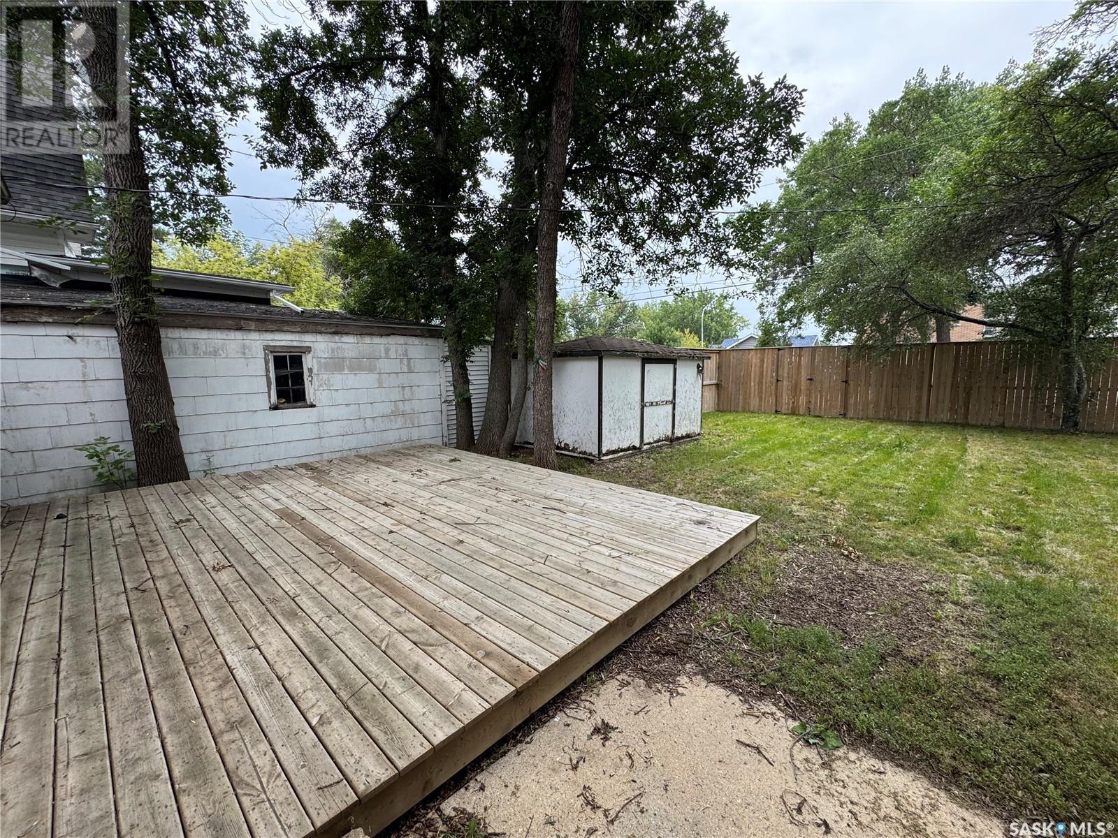 439 Qu'appelle Street, Weyburn, Saskatchewan  S4H 0R3 - Photo 18 - SK014155