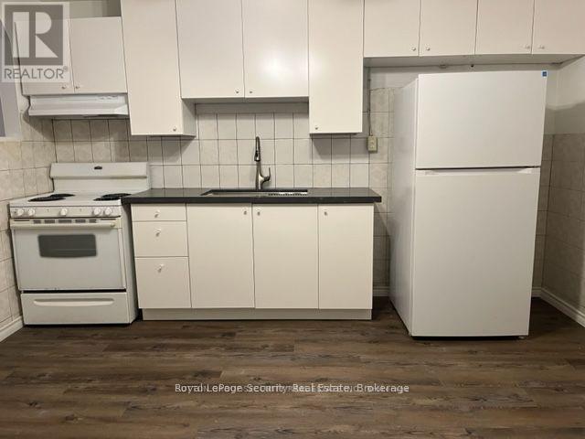 2 - 1746a Eglinton Avenue W, Toronto, Ontario  M6E 2H6 - Photo 2 - W12314600