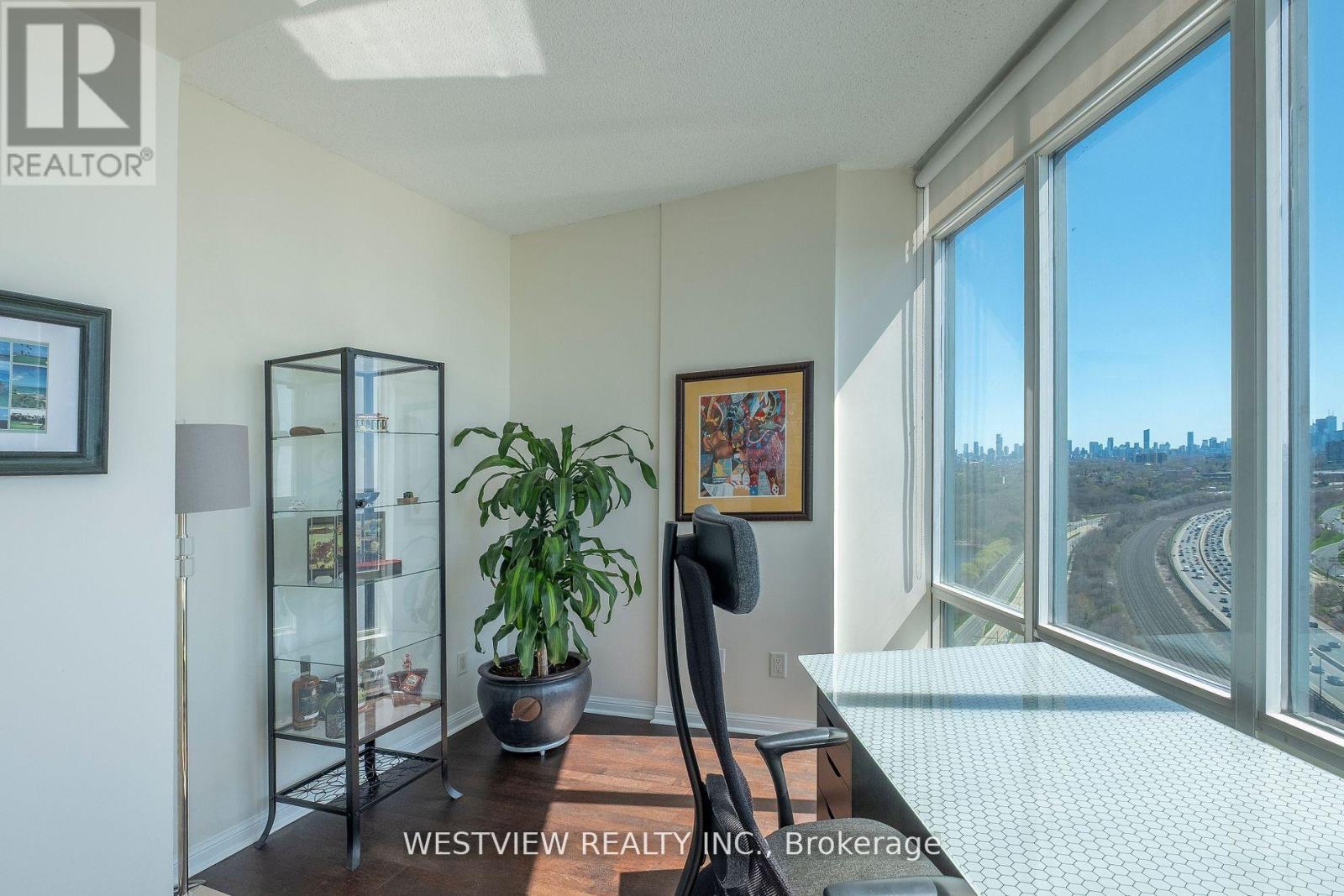 2610 - 15 Windermere Avenue, Toronto, Ontario  M6S 5A2 - Photo 27 - W12314629