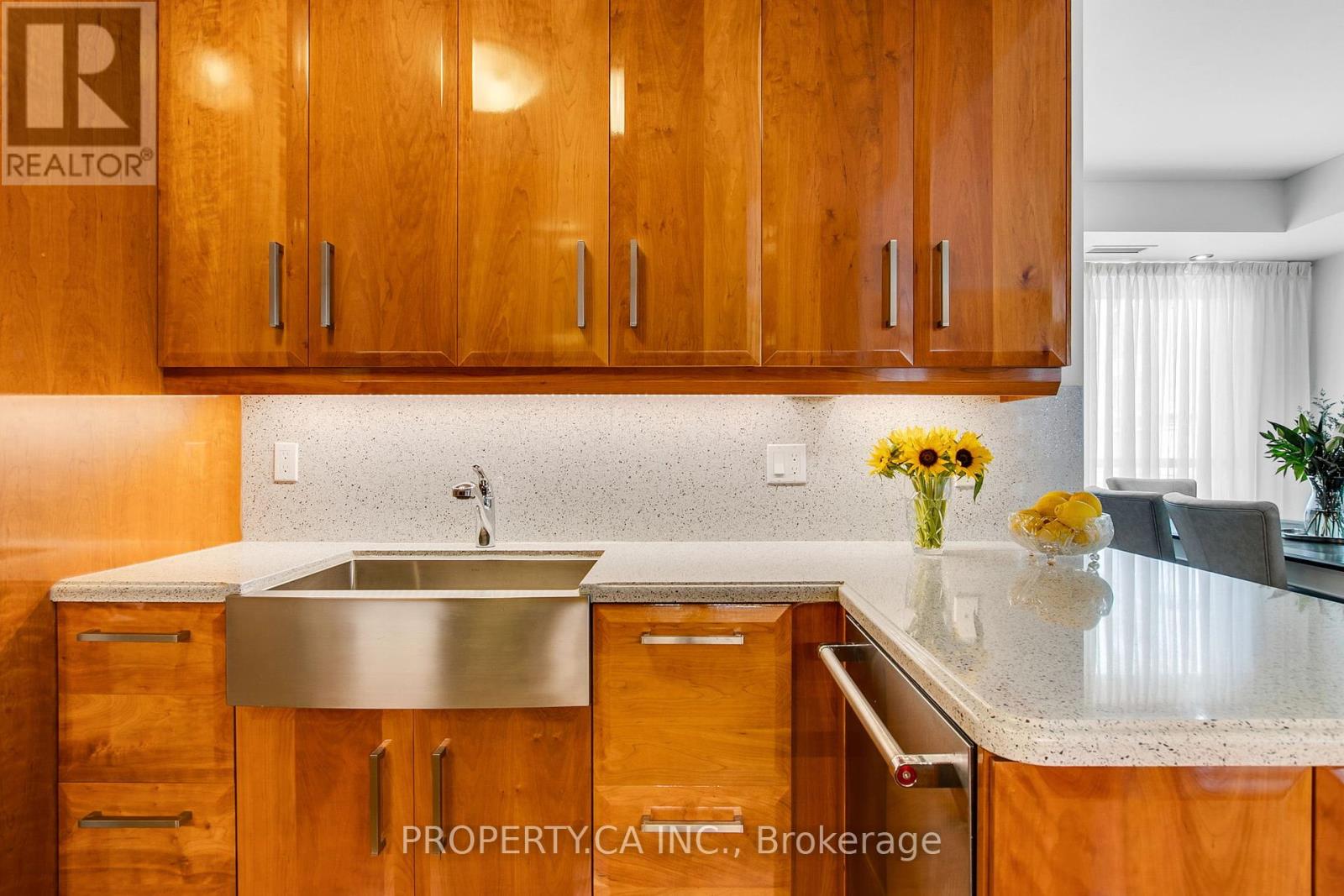 2804 - 3880 Duke Of York Boulevard, Mississauga, Ontario  L5B 4M7 - Photo 19 - W12314647