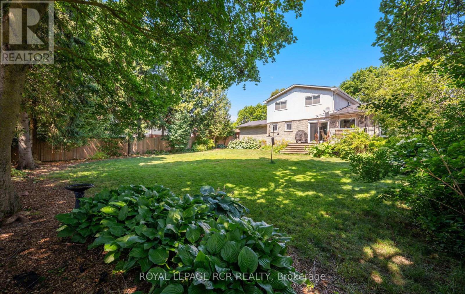Property at 40 GLENFOREST ROAD image 3