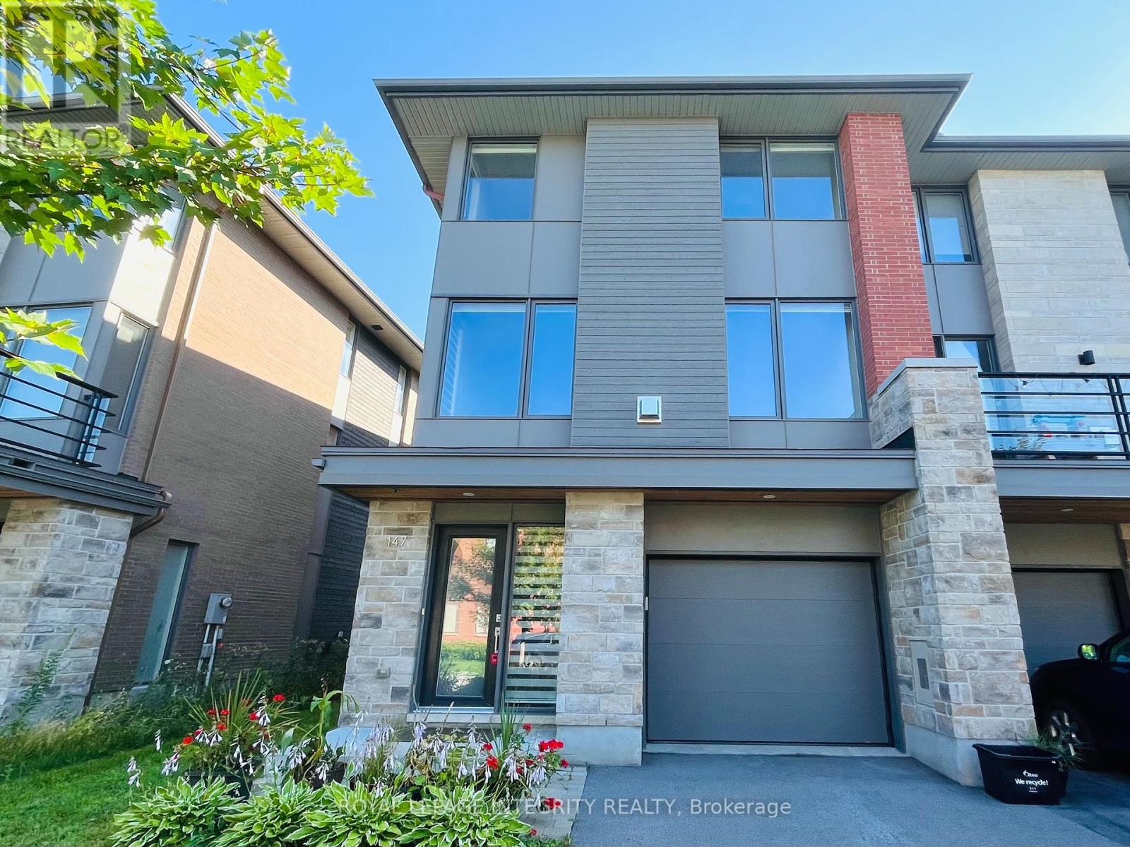 Property at 147 BOUNDSTONE WAY image 1