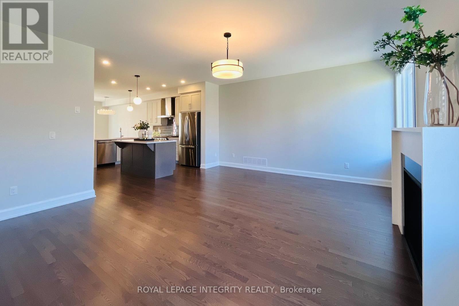 147 Boundstone Way, Ottawa, Ontario  K2T 0M4 - Photo 16 - X12314754