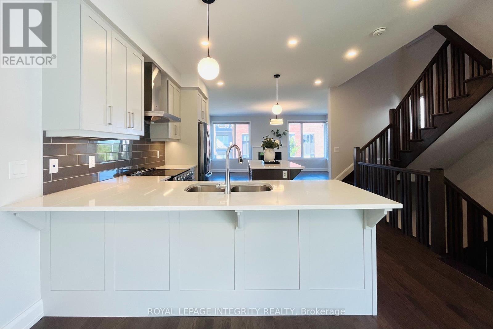 147 Boundstone Way, Ottawa, Ontario  K2T 0M4 - Photo 18 - X12314754