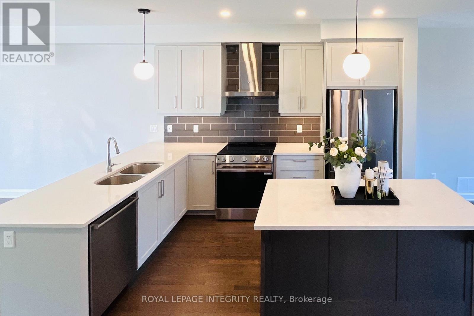 147 Boundstone Way, Ottawa, Ontario  K2T 0M4 - Photo 8 - X12314754