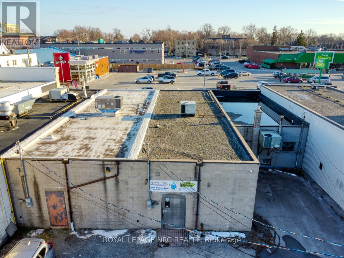 101 Clarence Street W, Port Colborne, Ontario  L3K 3G2 - Photo 3 - X12314736