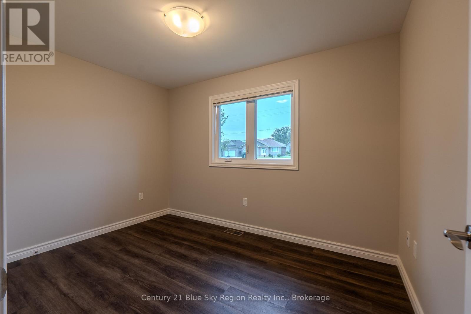 177 Carmichael Drive, North Bay, Ontario  P1B 8G2 - Photo 22 - X12314785