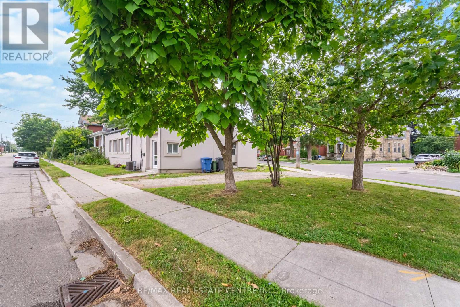 Property at 1 ONTARIO STREET image 4