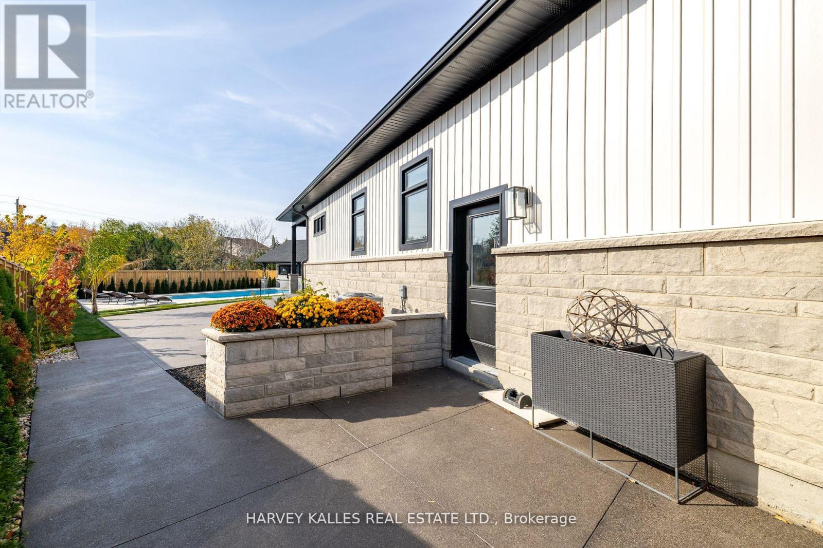 3638 Vosburgh Place N, Lincoln (Lincoln-Jordan/vineland), Ontario  L0R 1G0 - Photo 21 - X12314722