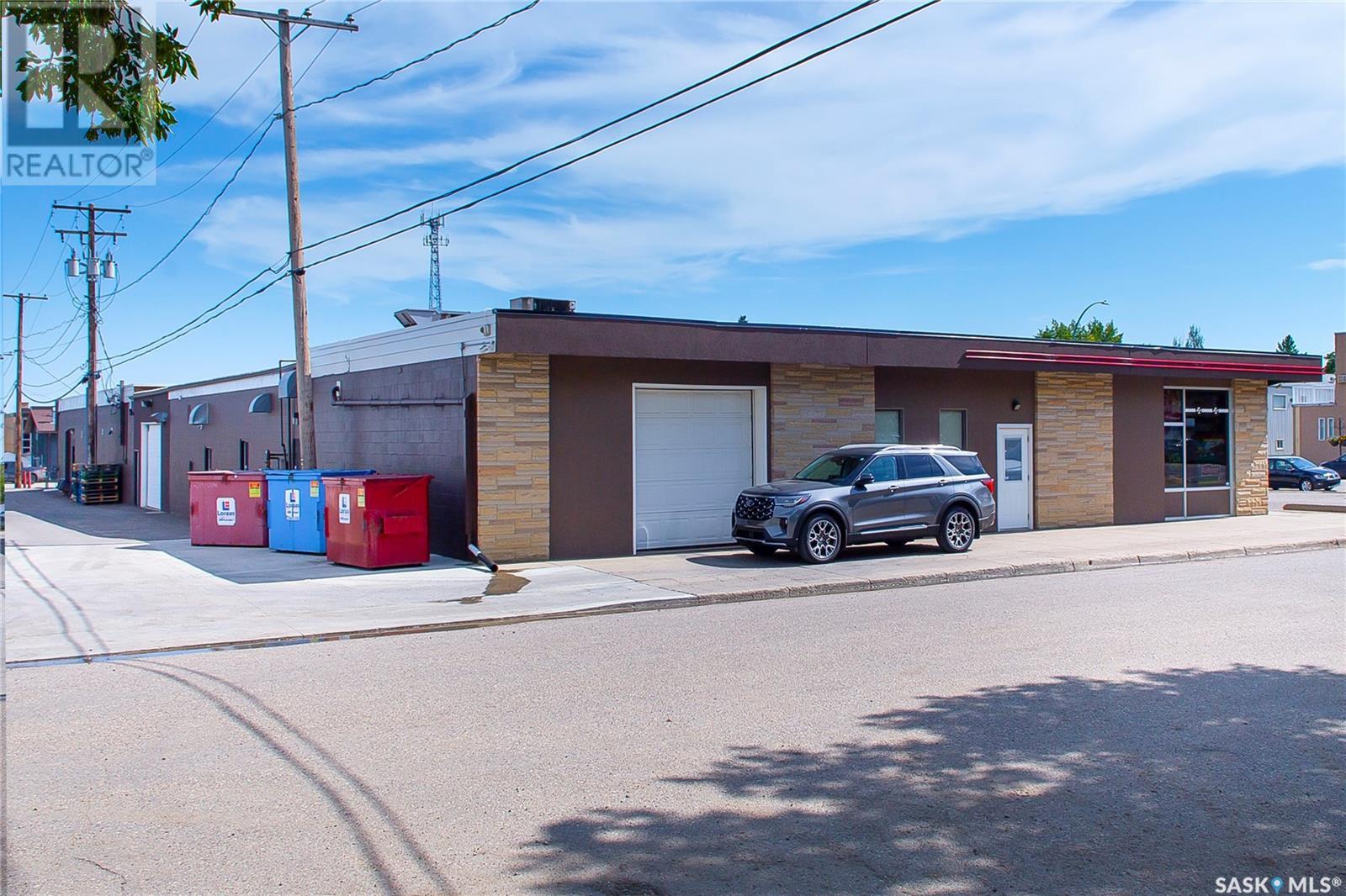 614 Main Street, Kindersley, Saskatchewan  S0L 1S0 - Photo 5 - SK013282