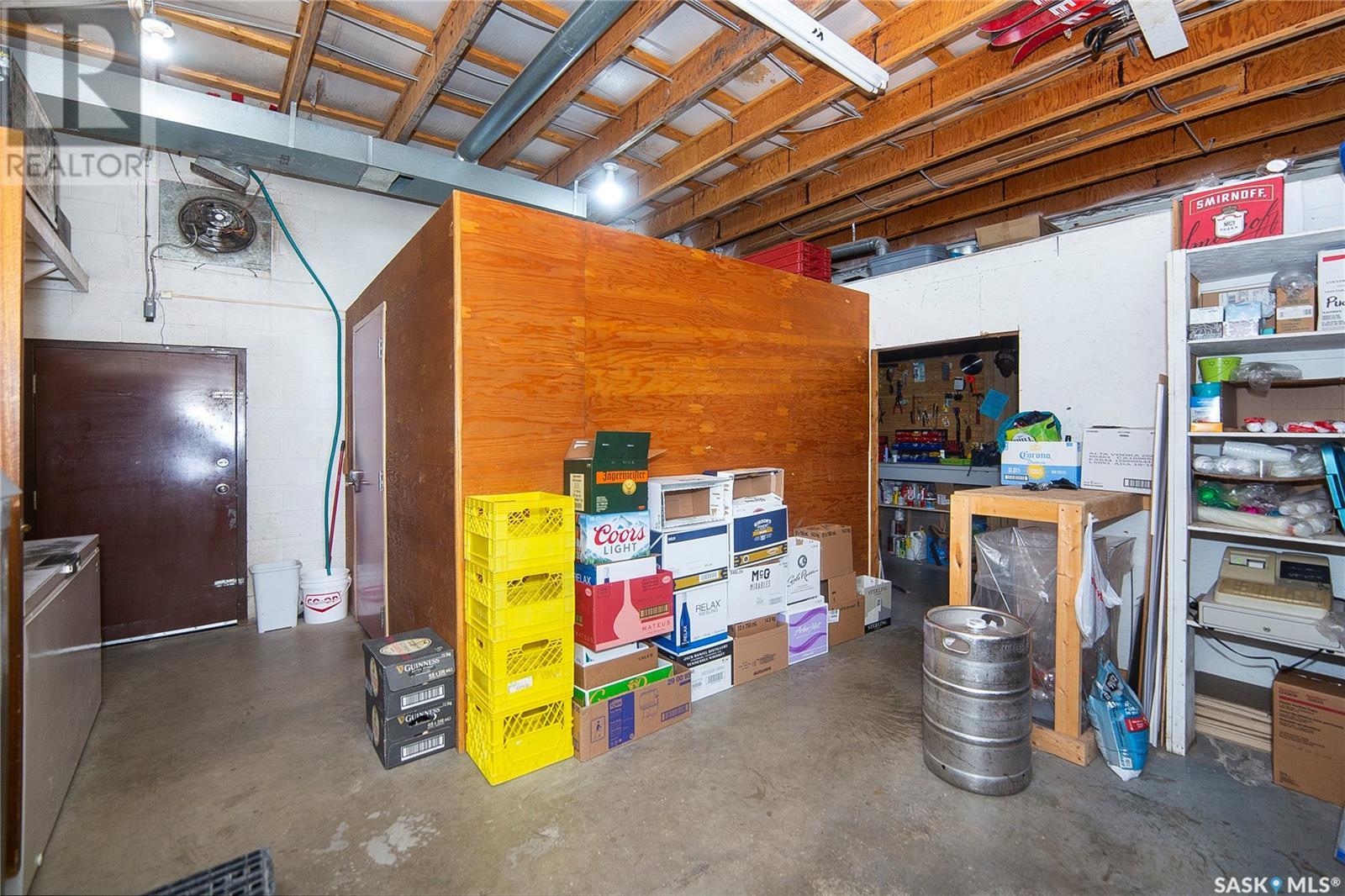614 Main Street, Kindersley, Saskatchewan  S0L 1S0 - Photo 40 - SK013282