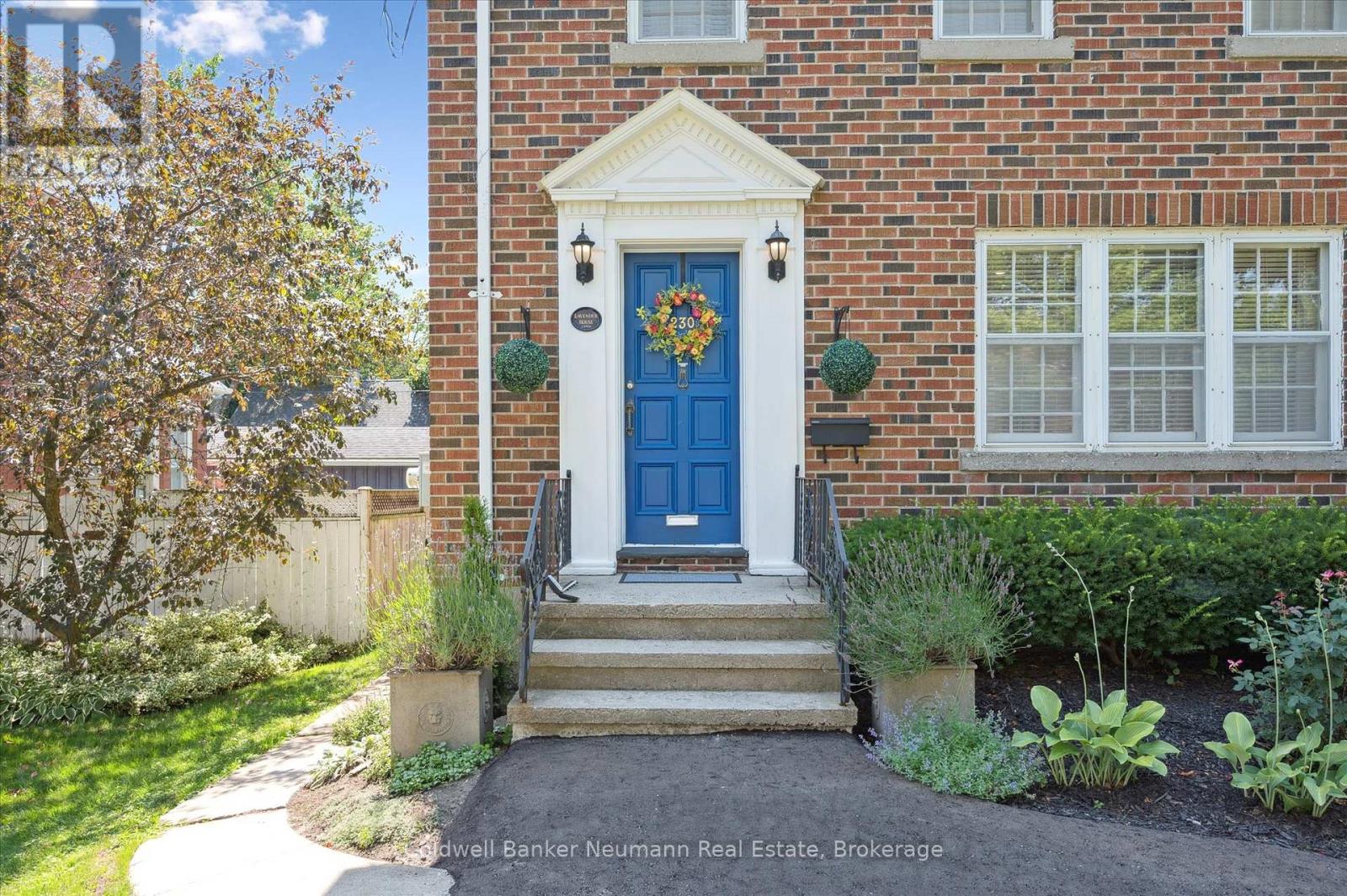 Property at 230 DUBLIN STREET N image 2
