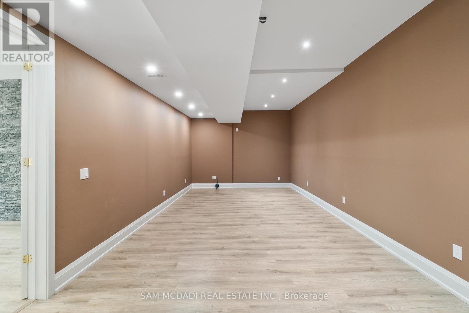 15 Glenview Heights Lane, King, Ontario  L3Y 4V9 - Photo 44 - N12309027