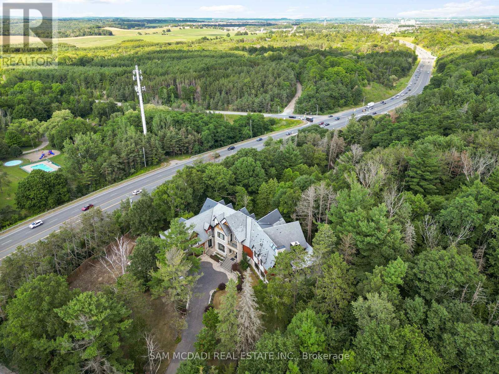 15 Glenview Heights Lane, King, Ontario  L3Y 4V9 - Photo 49 - N12309027