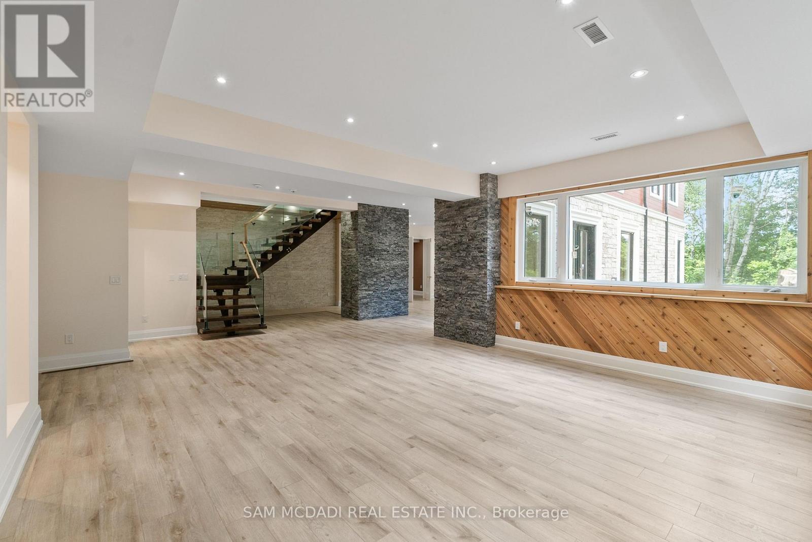 15 Glenview Heights Lane, King, Ontario  L3Y 4V9 - Photo 41 - N12309027