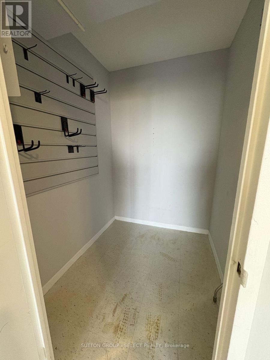 1601 - 380 King Street, London East, Ontario  N6B 3L6 - Photo 17 - X12314529