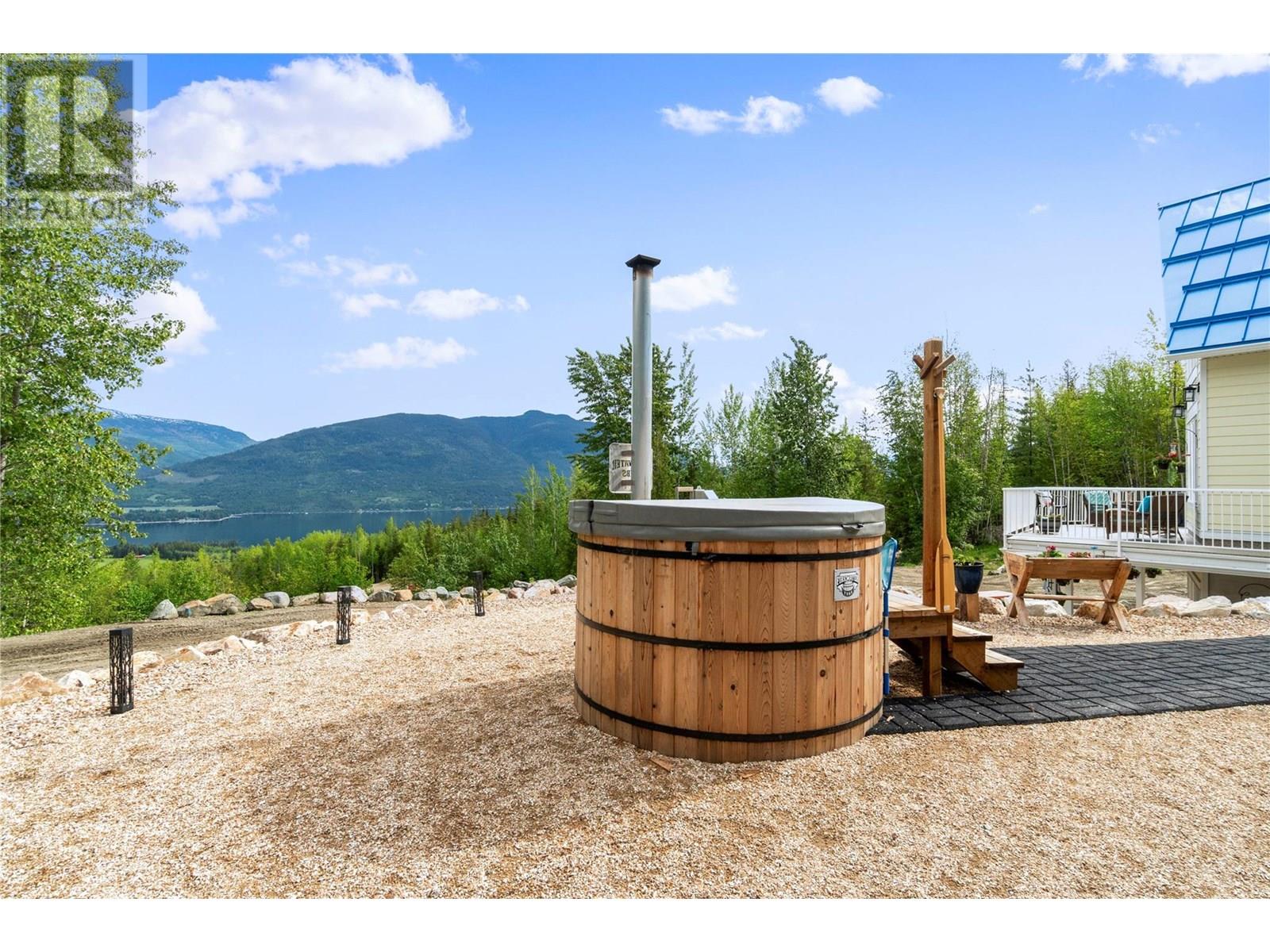 4740 Dogwood Crescent, Eagle Bay, British Columbia  V0E 1T0 - Photo 14 - 10341036