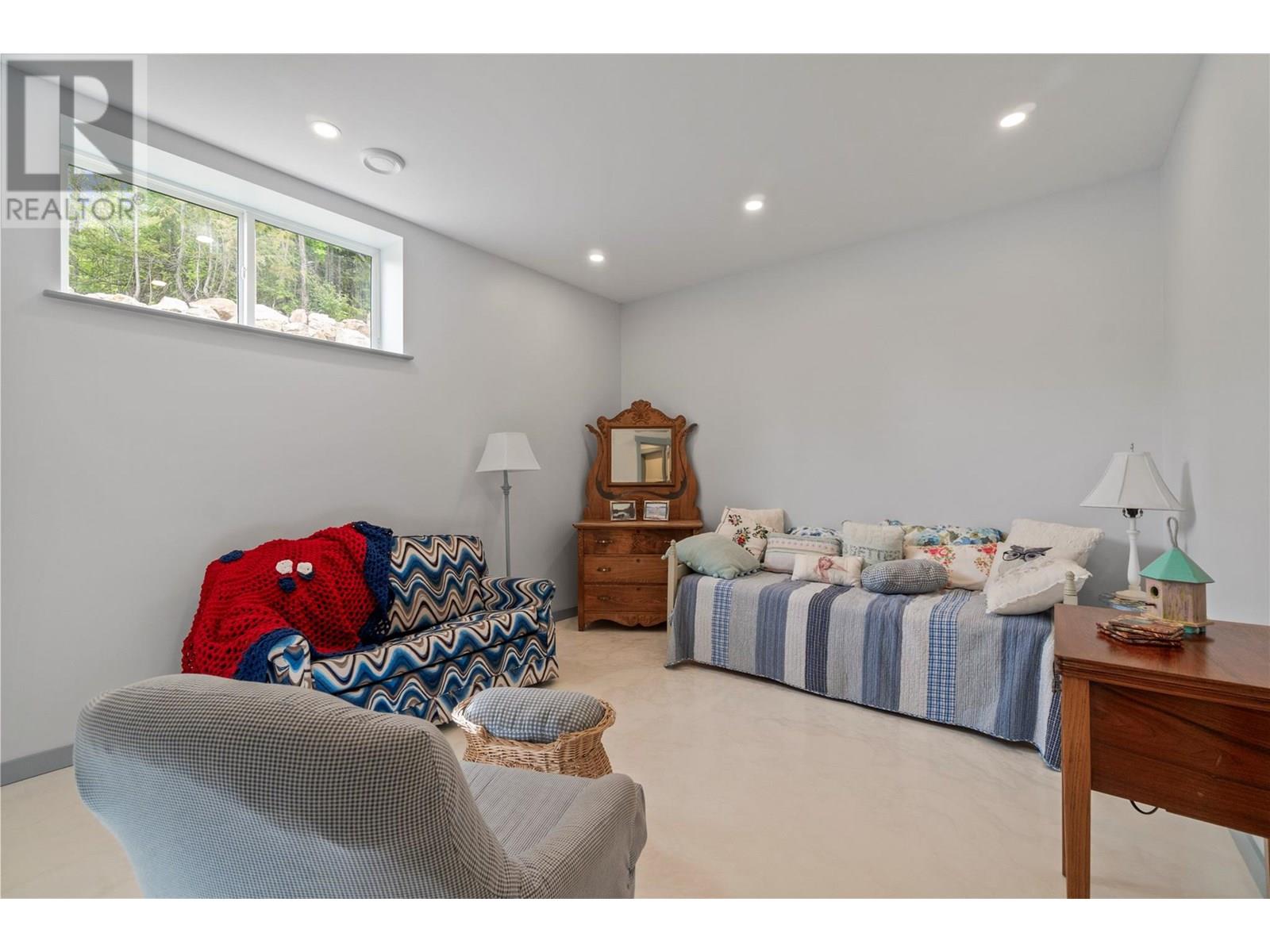 4740 Dogwood Crescent, Eagle Bay, British Columbia  V0E 1T0 - Photo 33 - 10341036