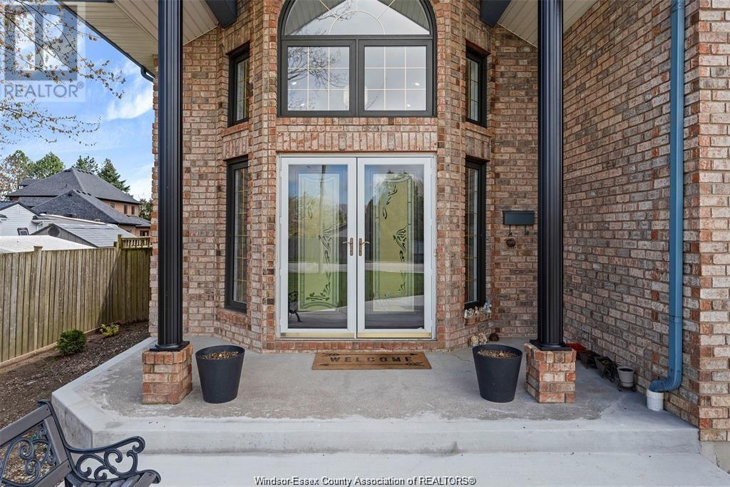 Property at 218 KING JOHN STREET image 3