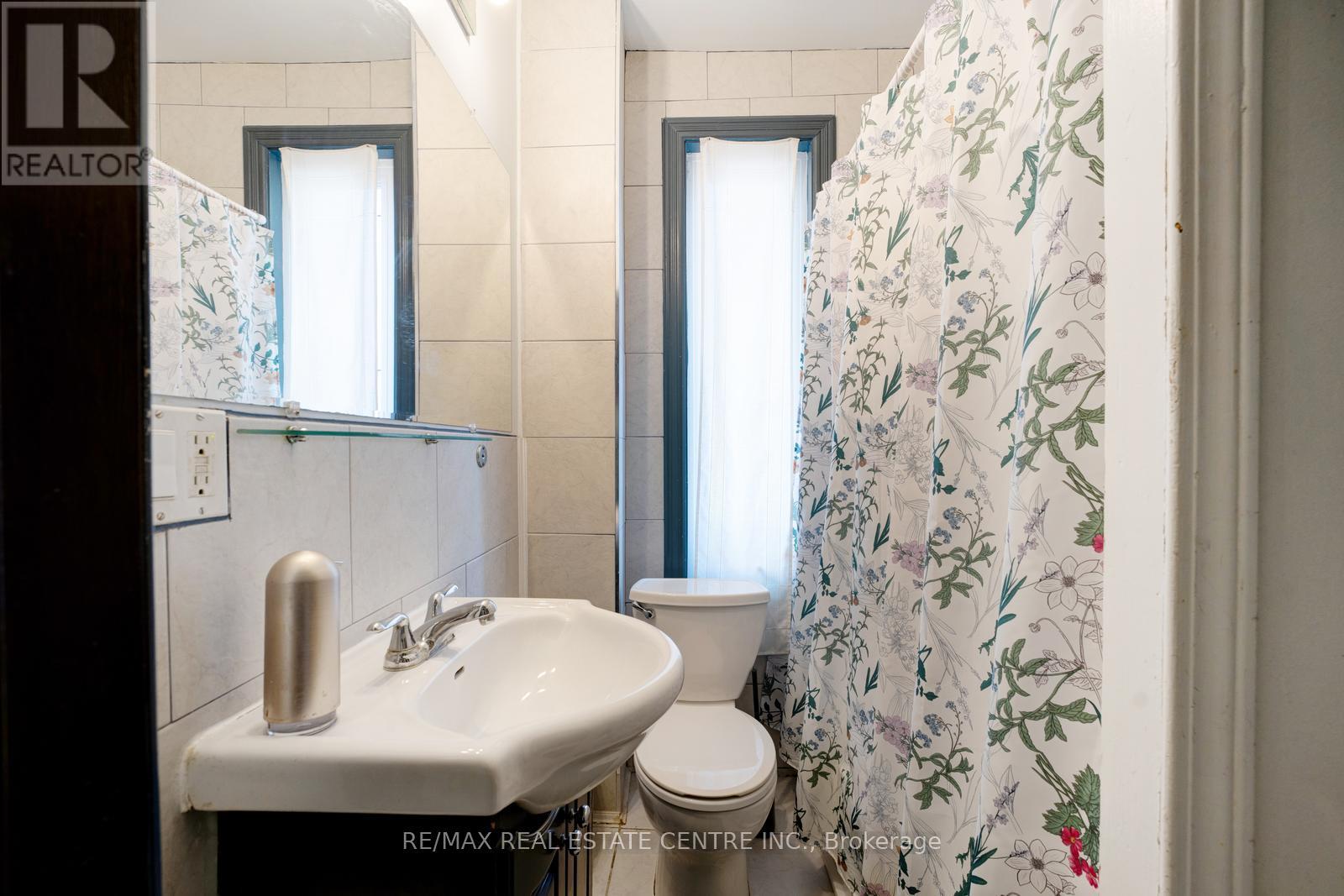 270 Clinton Street, Toronto (Palmerston-Little Italy), Ontario  M6G 2Y6 - Photo 10 - C12314780