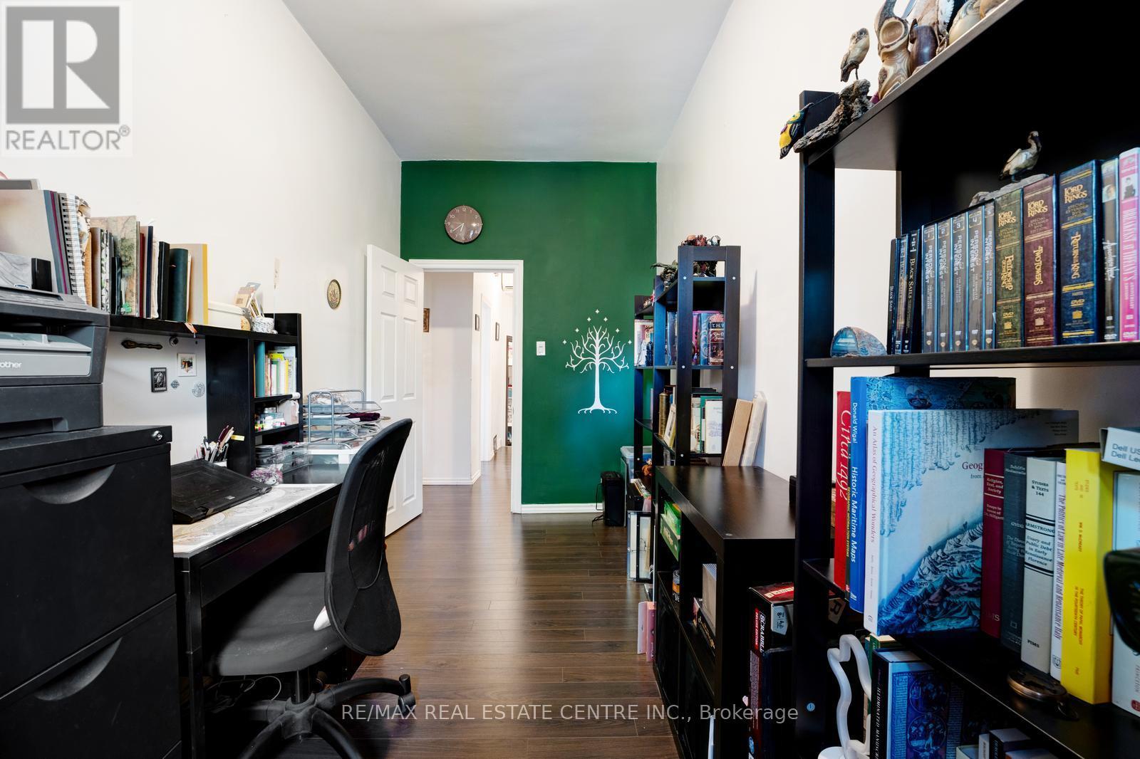 270 Clinton Street, Toronto (Palmerston-Little Italy), Ontario  M6G 2Y6 - Photo 15 - C12314780
