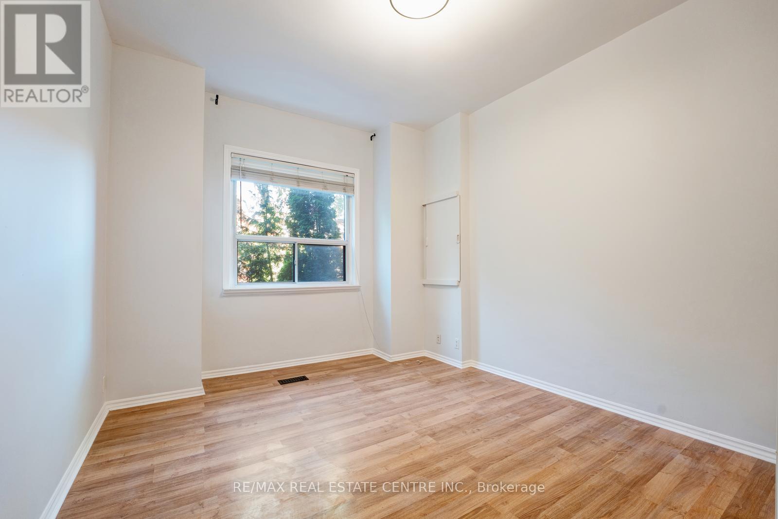 270 Clinton Street, Toronto (Palmerston-Little Italy), Ontario  M6G 2Y6 - Photo 16 - C12314780