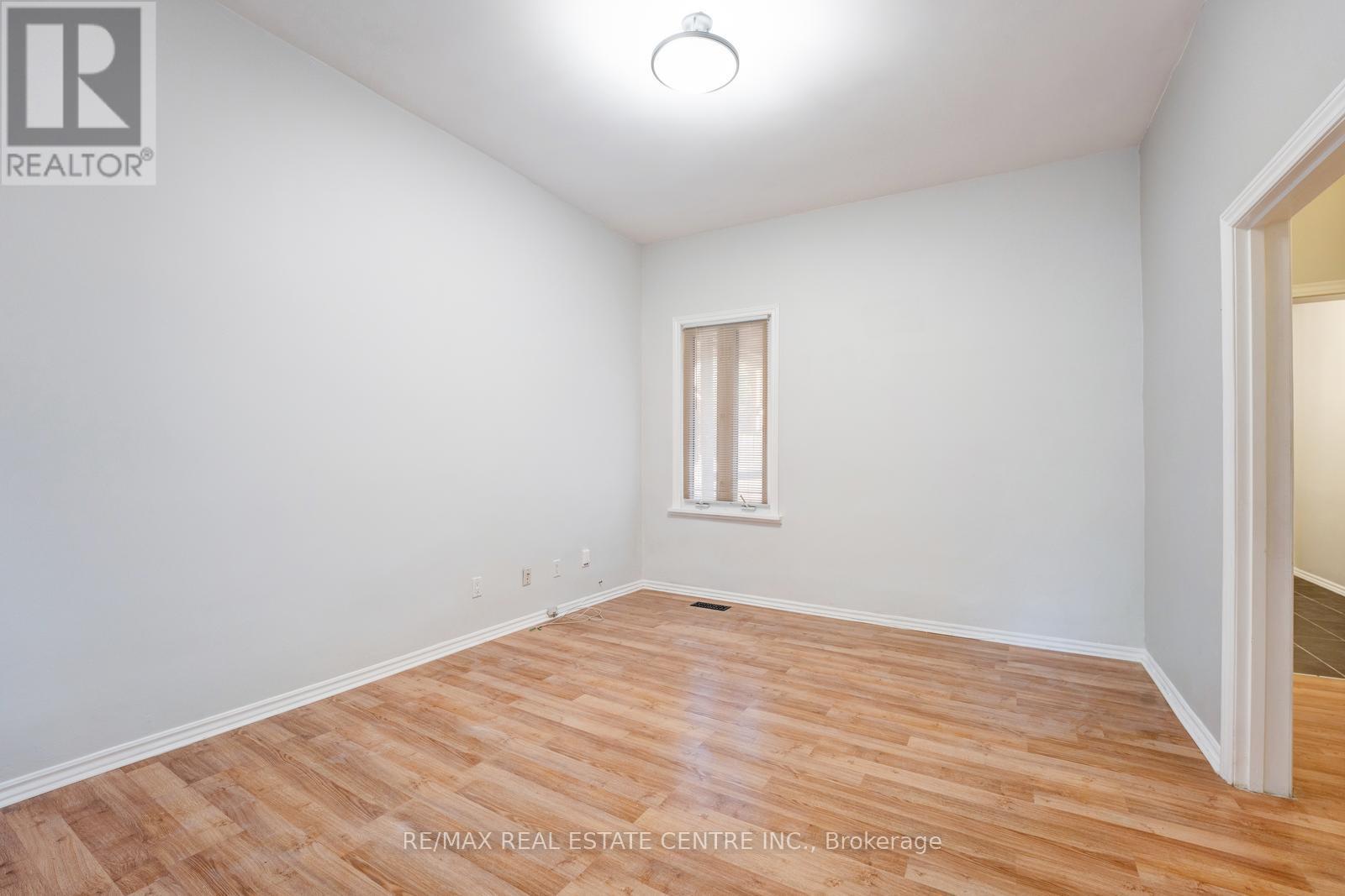 270 Clinton Street, Toronto (Palmerston-Little Italy), Ontario  M6G 2Y6 - Photo 18 - C12314780
