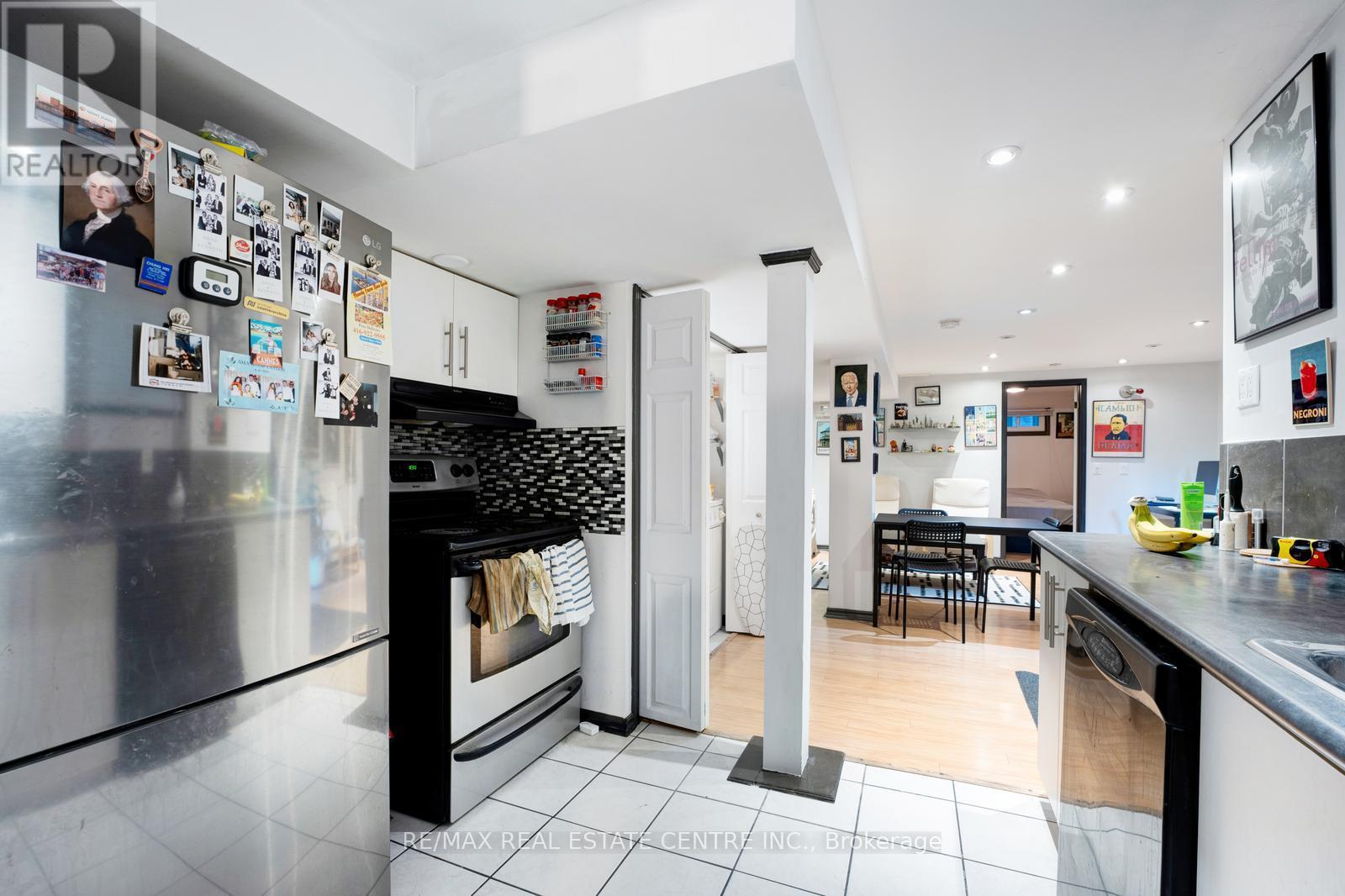 270 Clinton Street, Toronto (Palmerston-Little Italy), Ontario  M6G 2Y6 - Photo 34 - C12314780