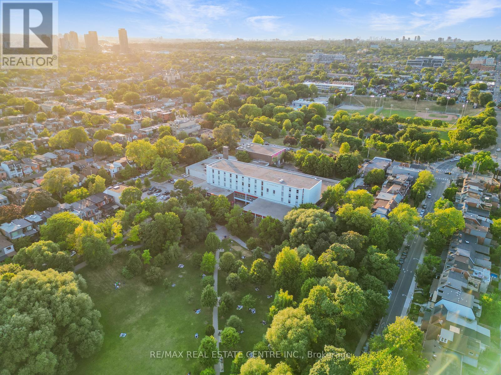270 Clinton Street, Toronto (Palmerston-Little Italy), Ontario  M6G 2Y6 - Photo 43 - C12314780